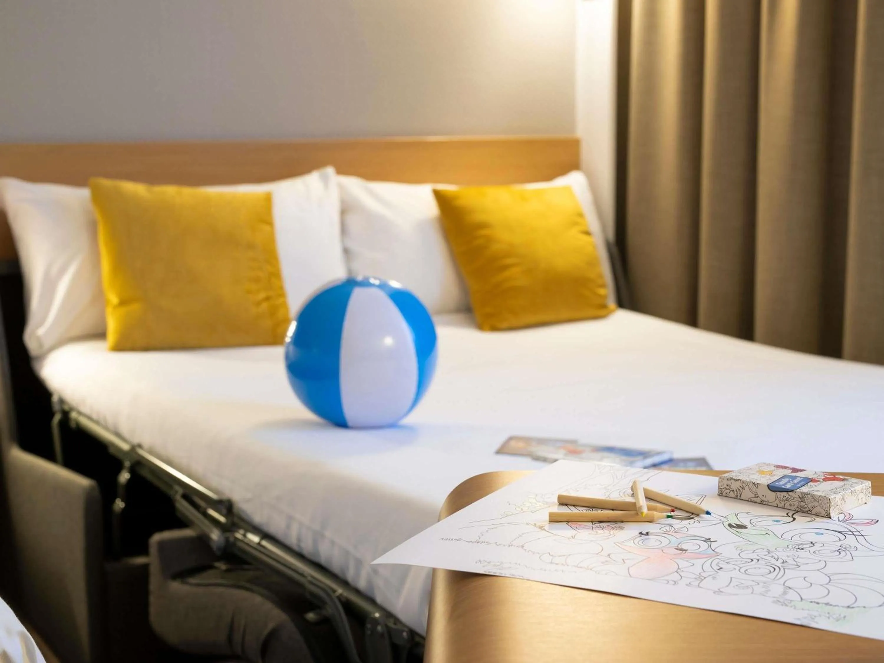 Bedroom, Bed in Novotel Maastricht