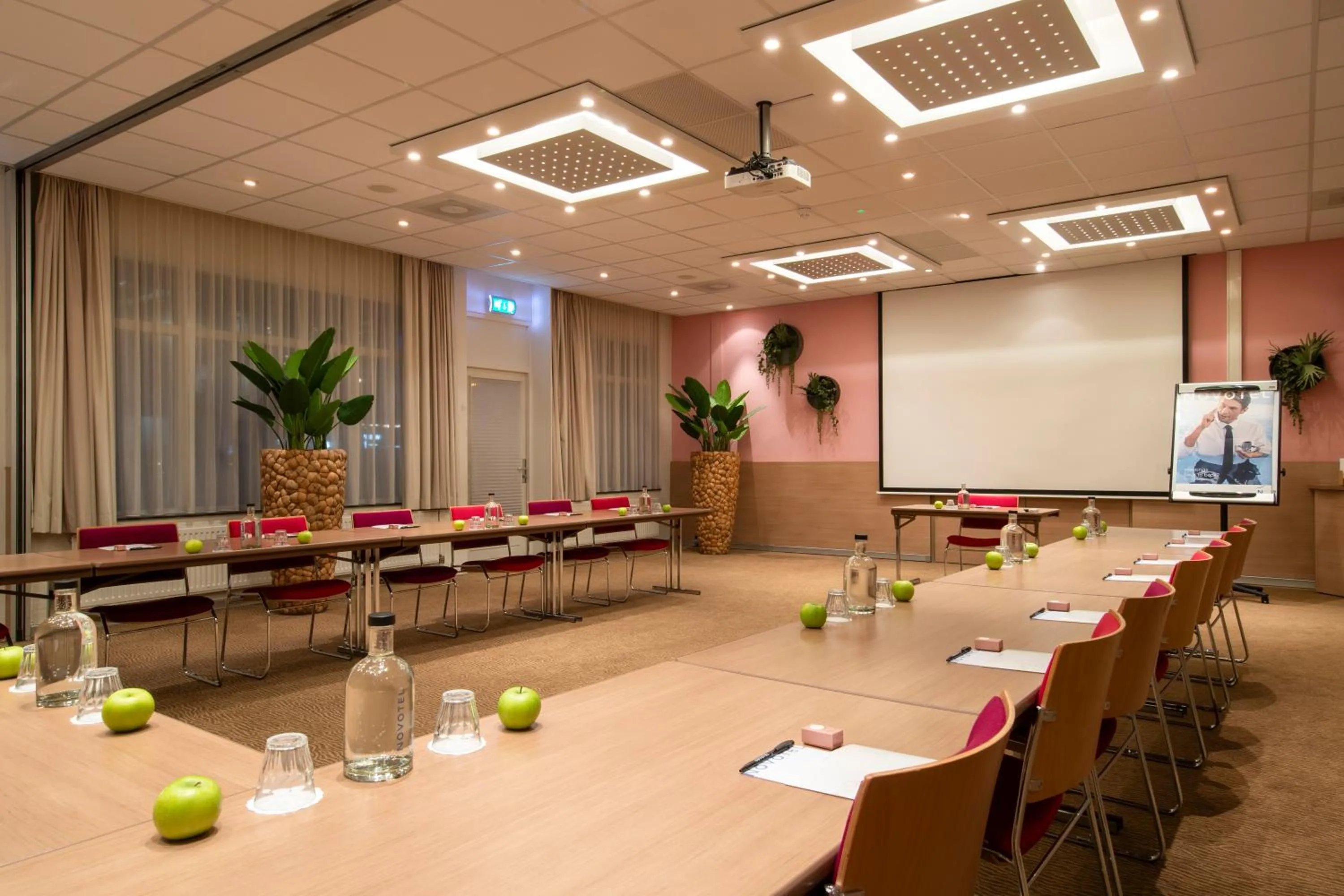Meeting/conference room in Novotel Maastricht