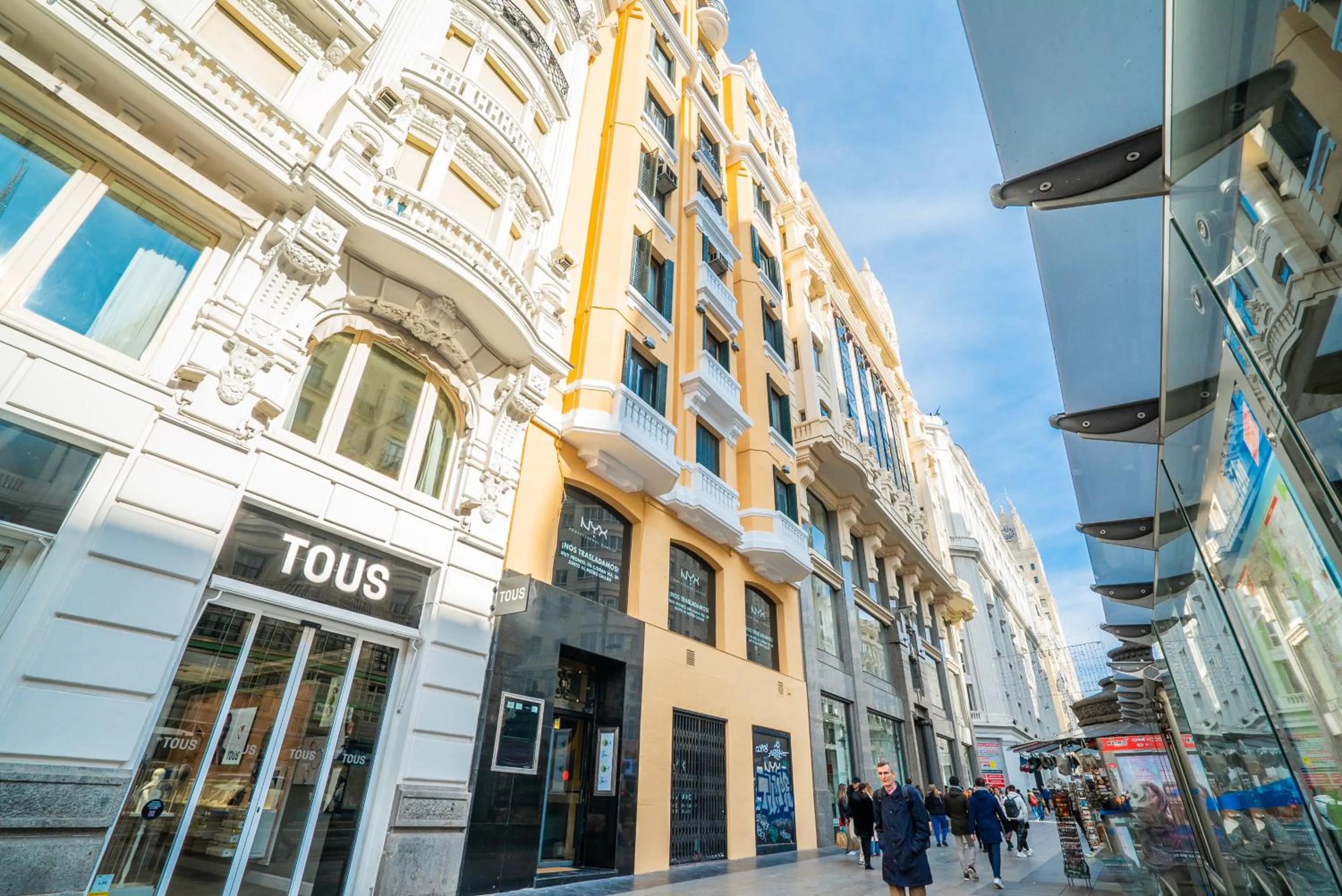 Property building in Live it Madrid Gran Vía