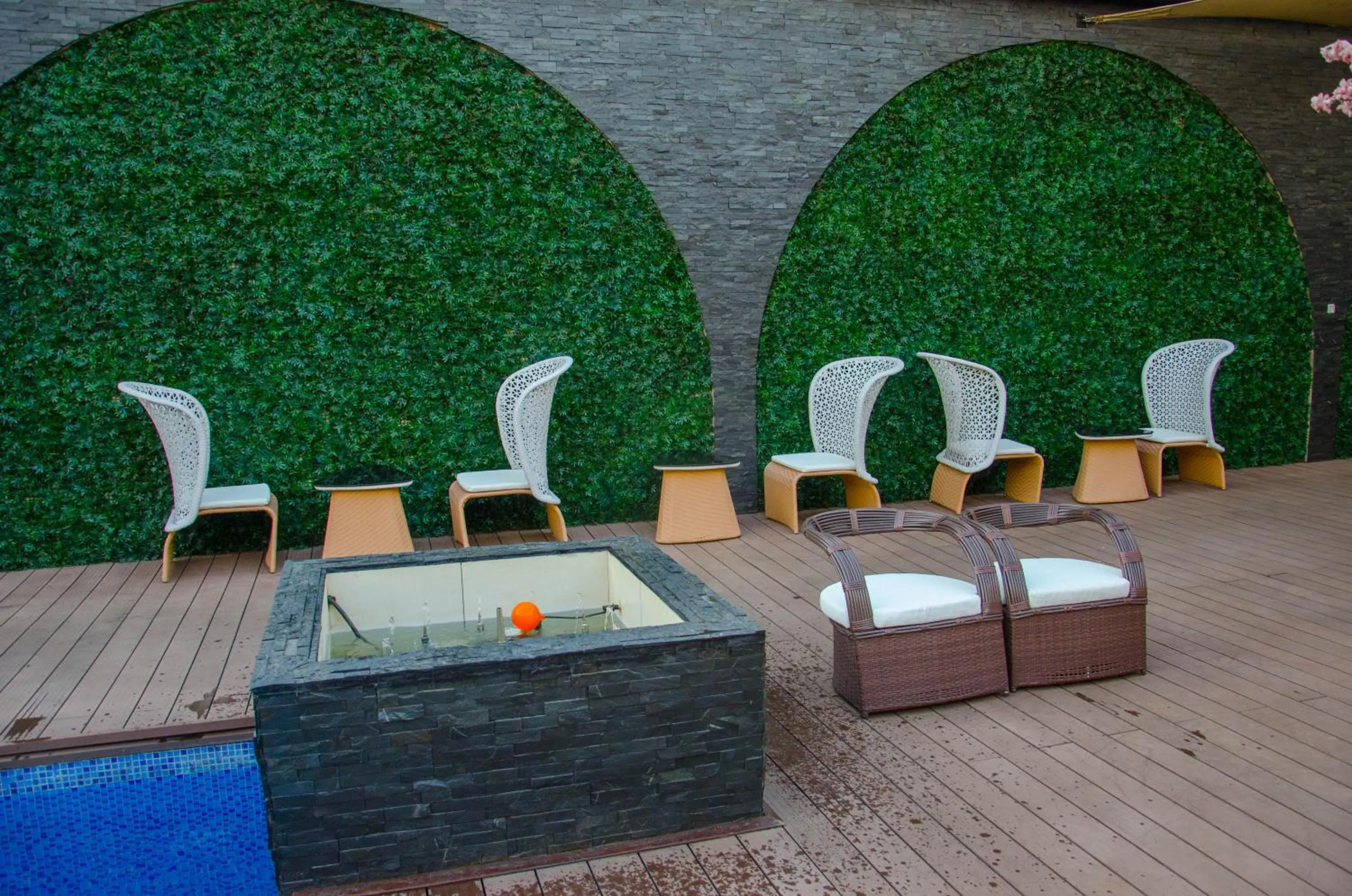 Lounge or bar in Best Western Plus Meridian Hotel