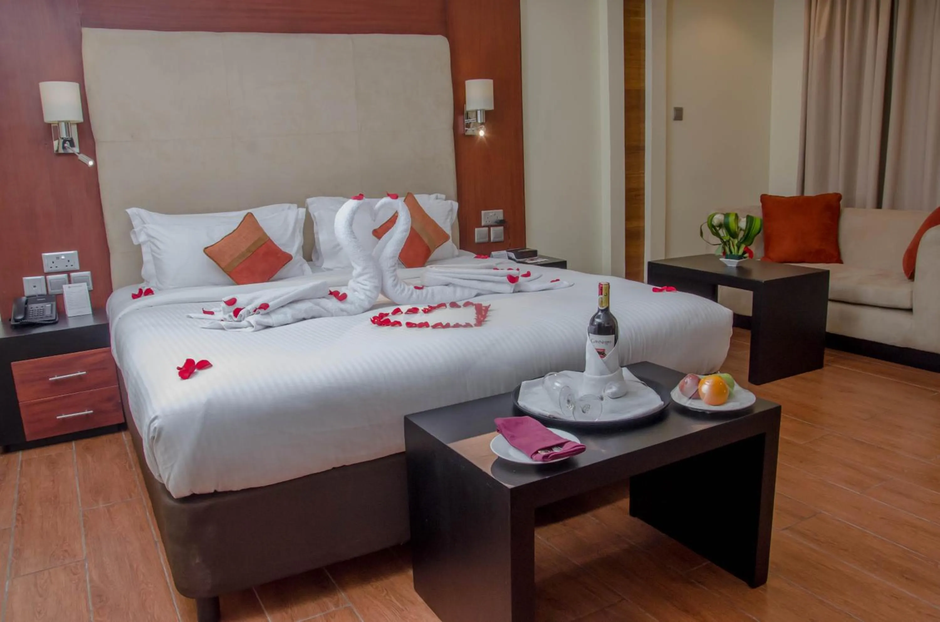 Bed in Best Western Plus Meridian Hotel