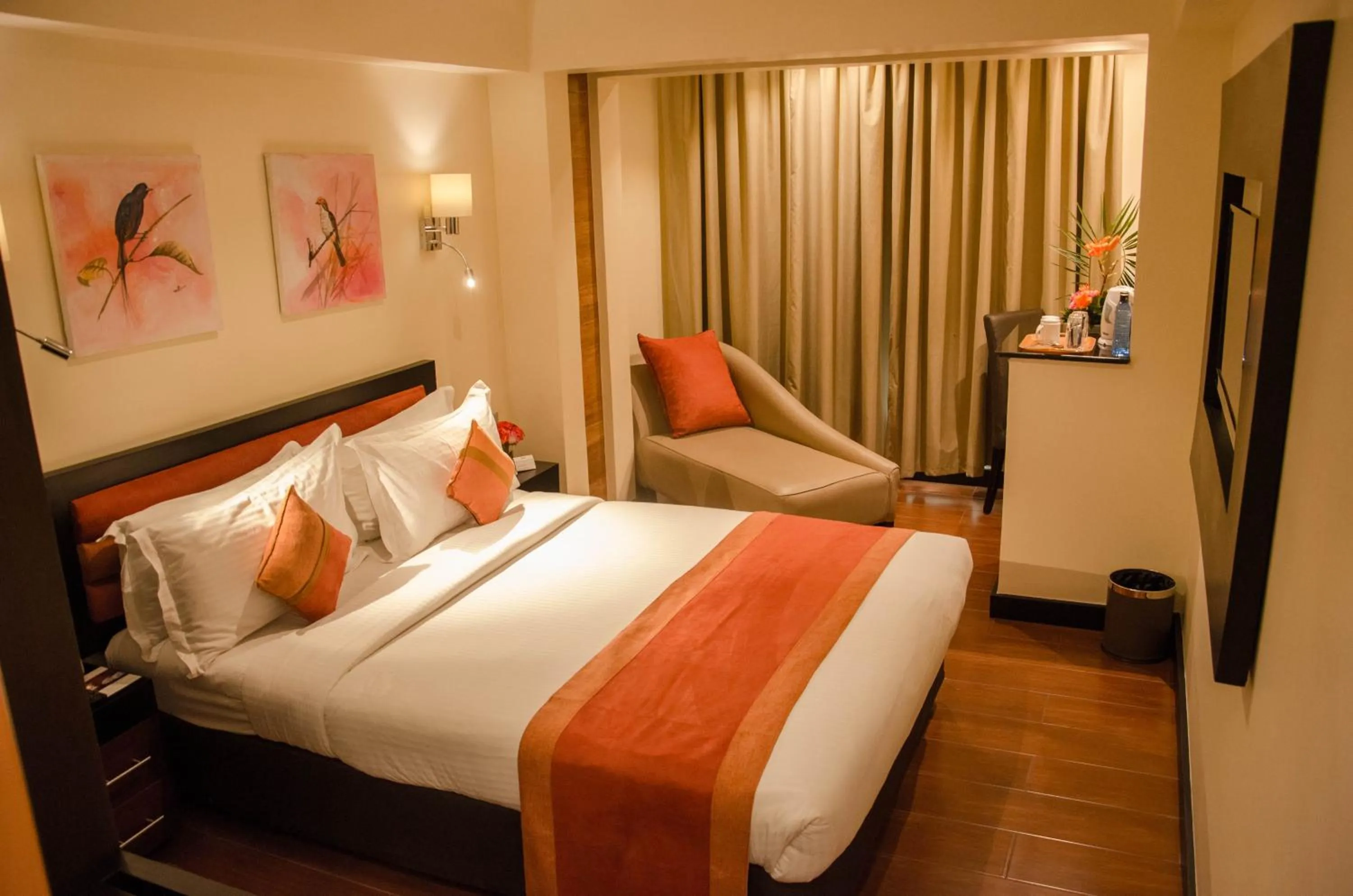 Bed in Best Western Plus Meridian Hotel