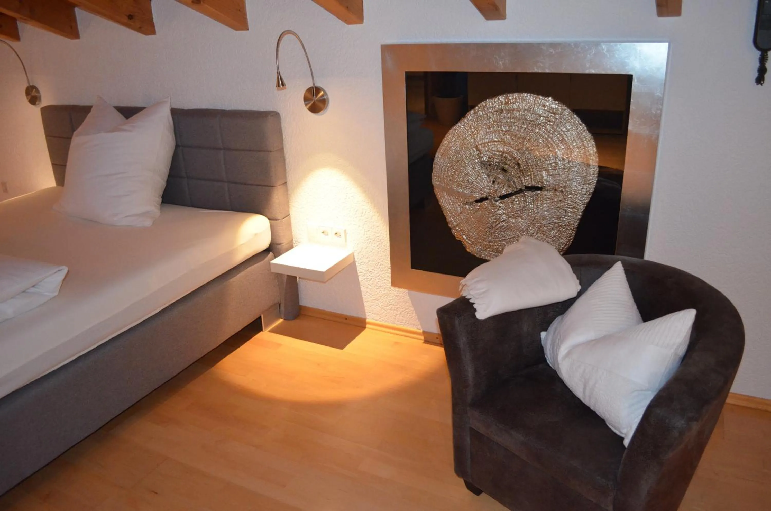 Bedroom, Bed in Prinz City Apartments