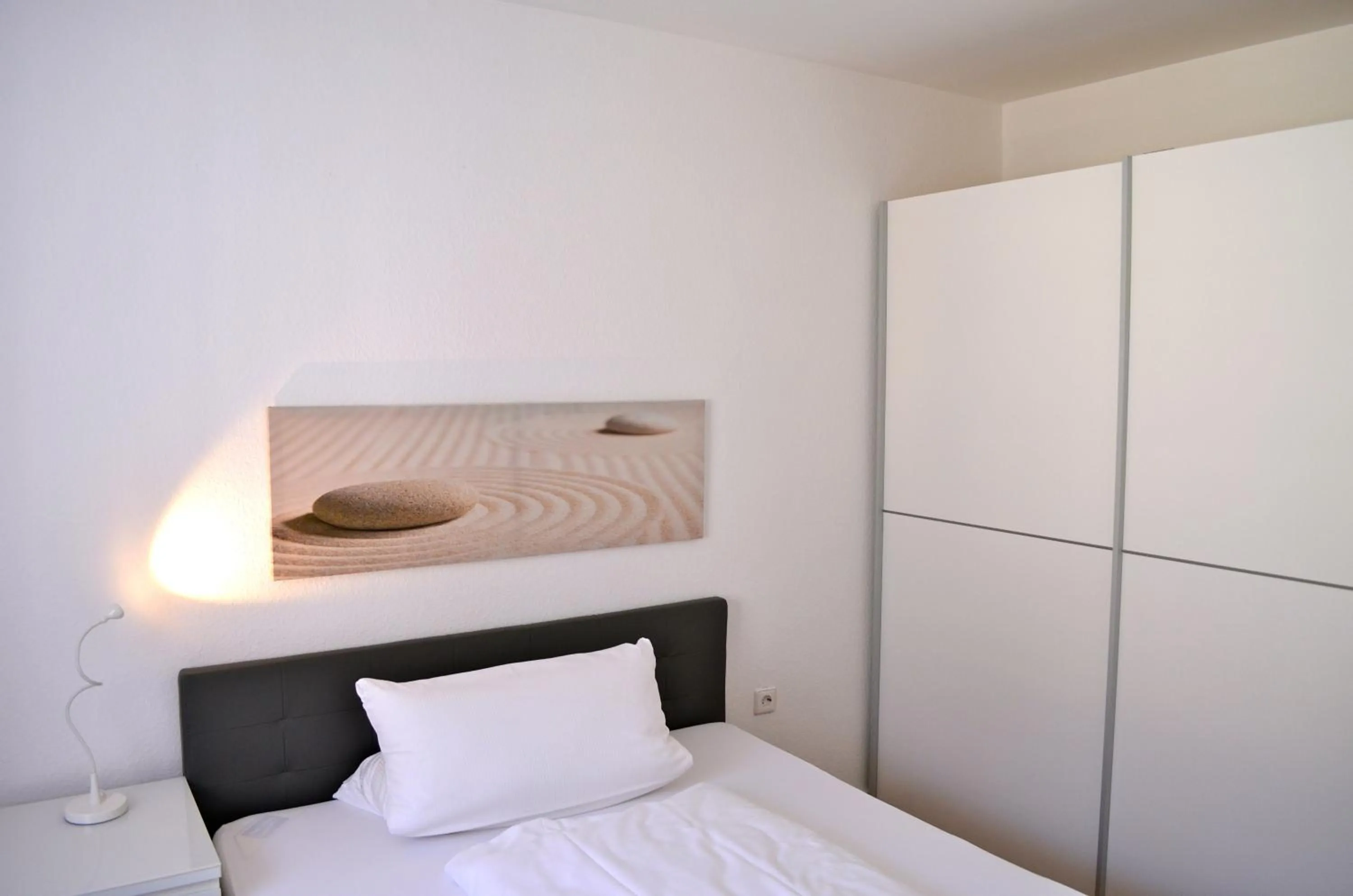 Bedroom, Bed in Prinz City Apartments