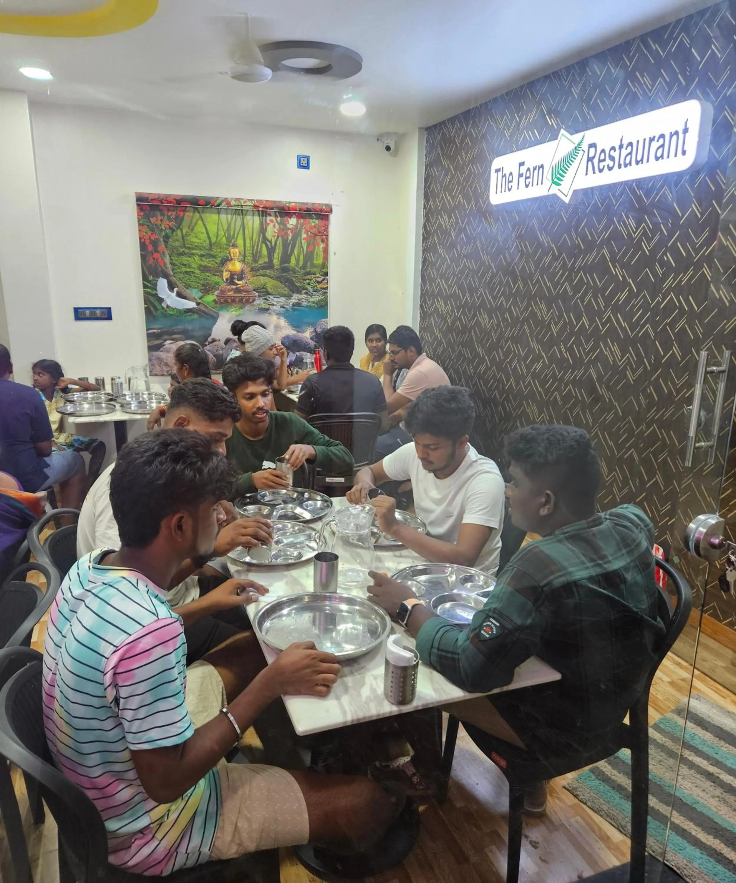 Restaurant/places to eat in Hotel Sai Dakshina Inn & The Fern Restaurant
