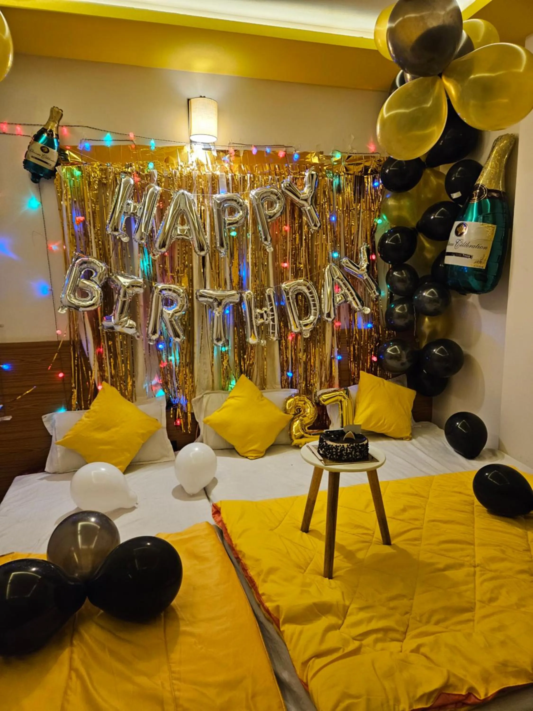 Bed in Hotel Sai Dakshina Inn & The Fern Restaurant