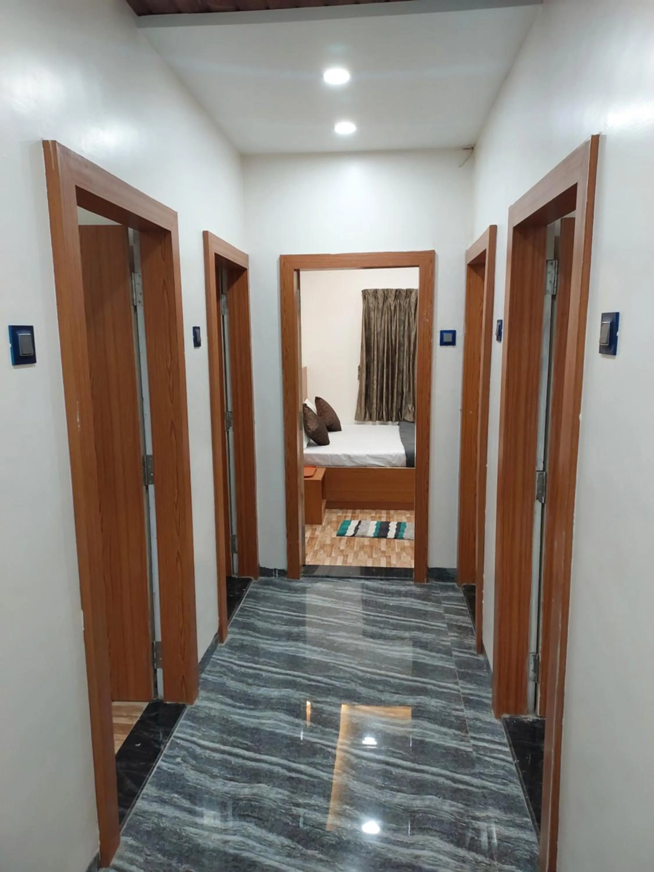 Hotel Sai Dakshina Inn & The Fern Restaurant