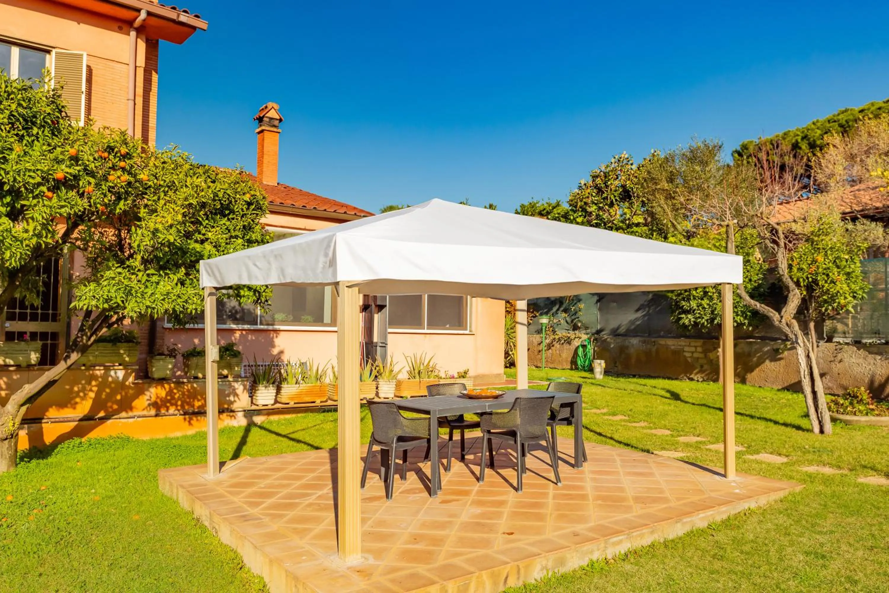 Property building in Villino Fiorella