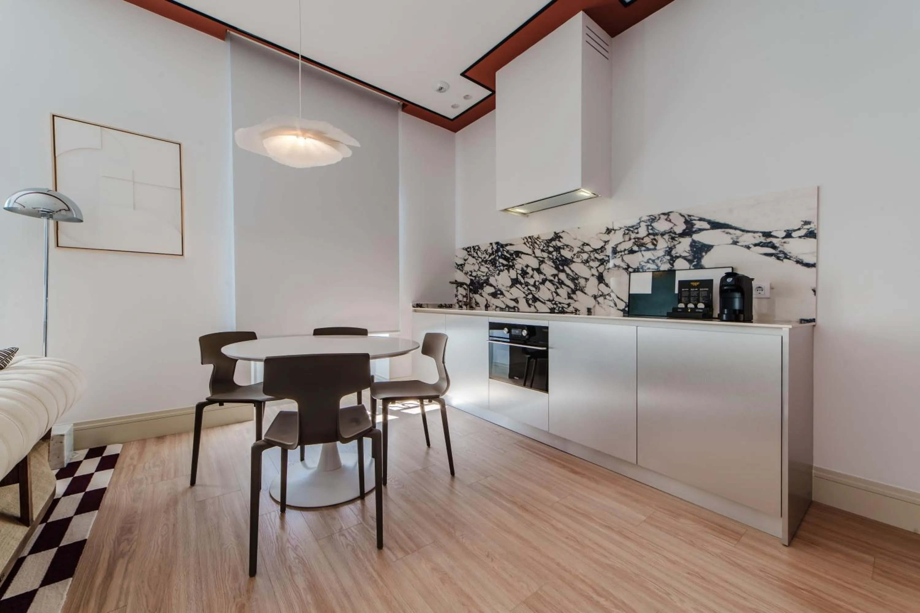 Kitchen or kitchenette in Apartamentos Soho Boutique Hoy No Me Puedo Levantar