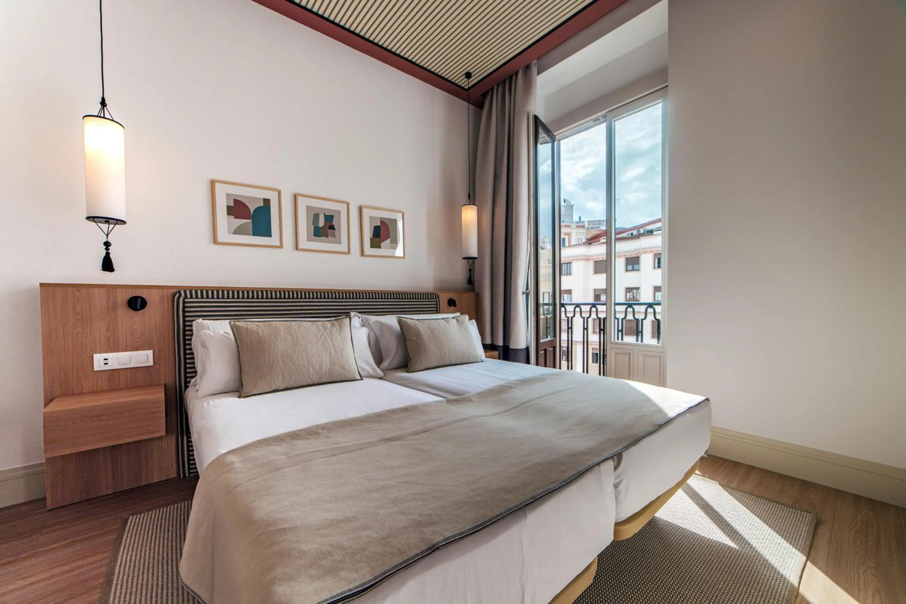 Bedroom, Bed in Apartamentos Soho Boutique Hoy No Me Puedo Levantar