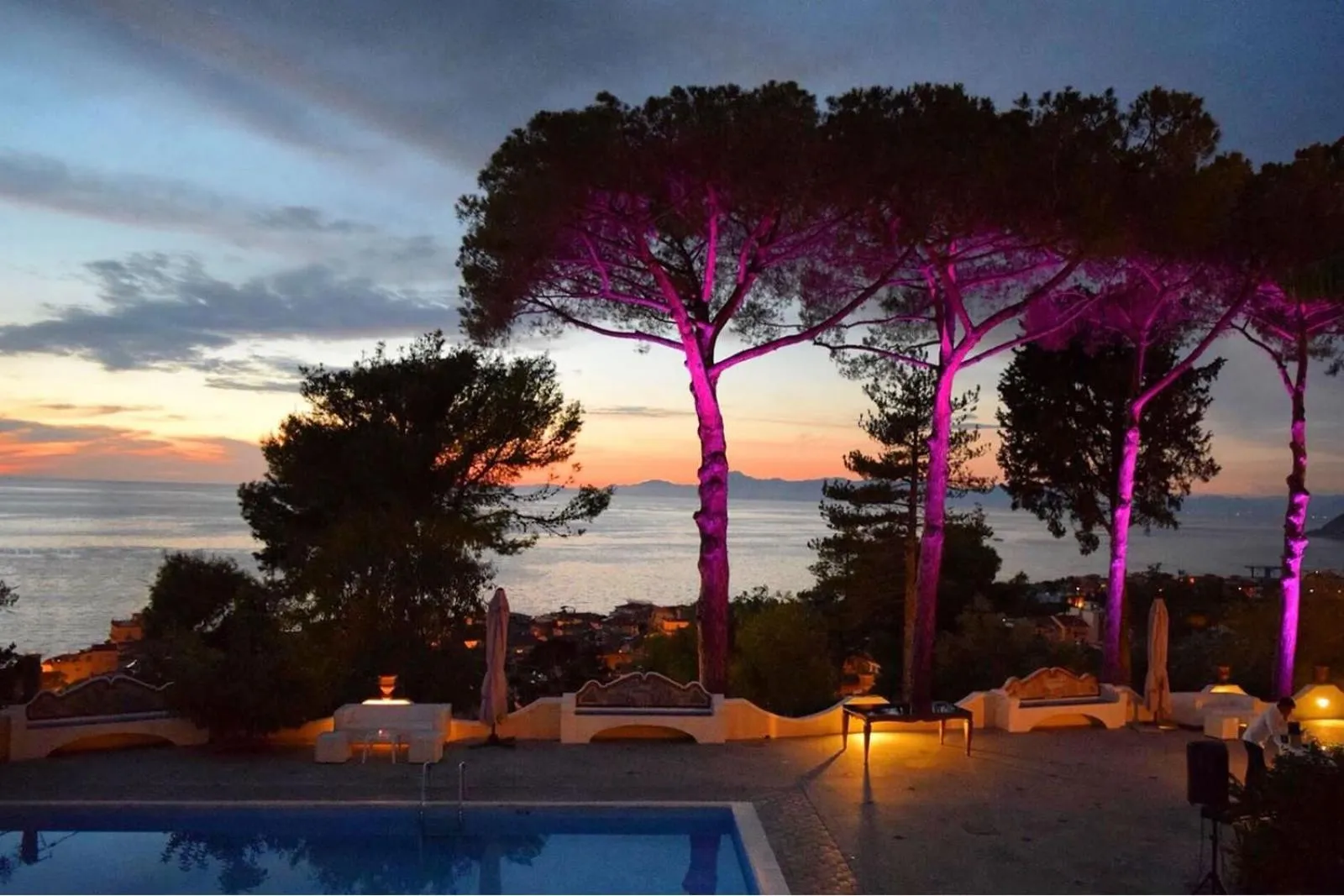 Swimming pool in Hotel Garden Riviera