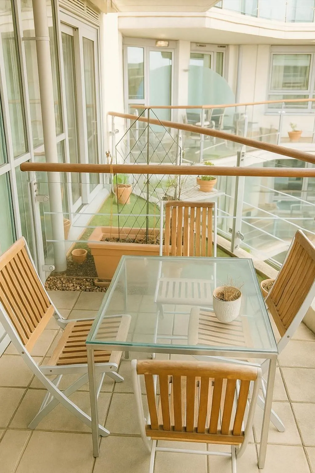 Balcony/Terrace in Still Life - Vauxhall