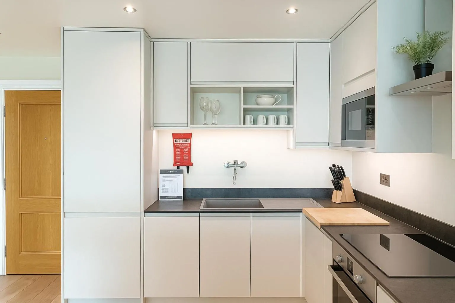 Kitchen or kitchenette in Still Life - Vauxhall