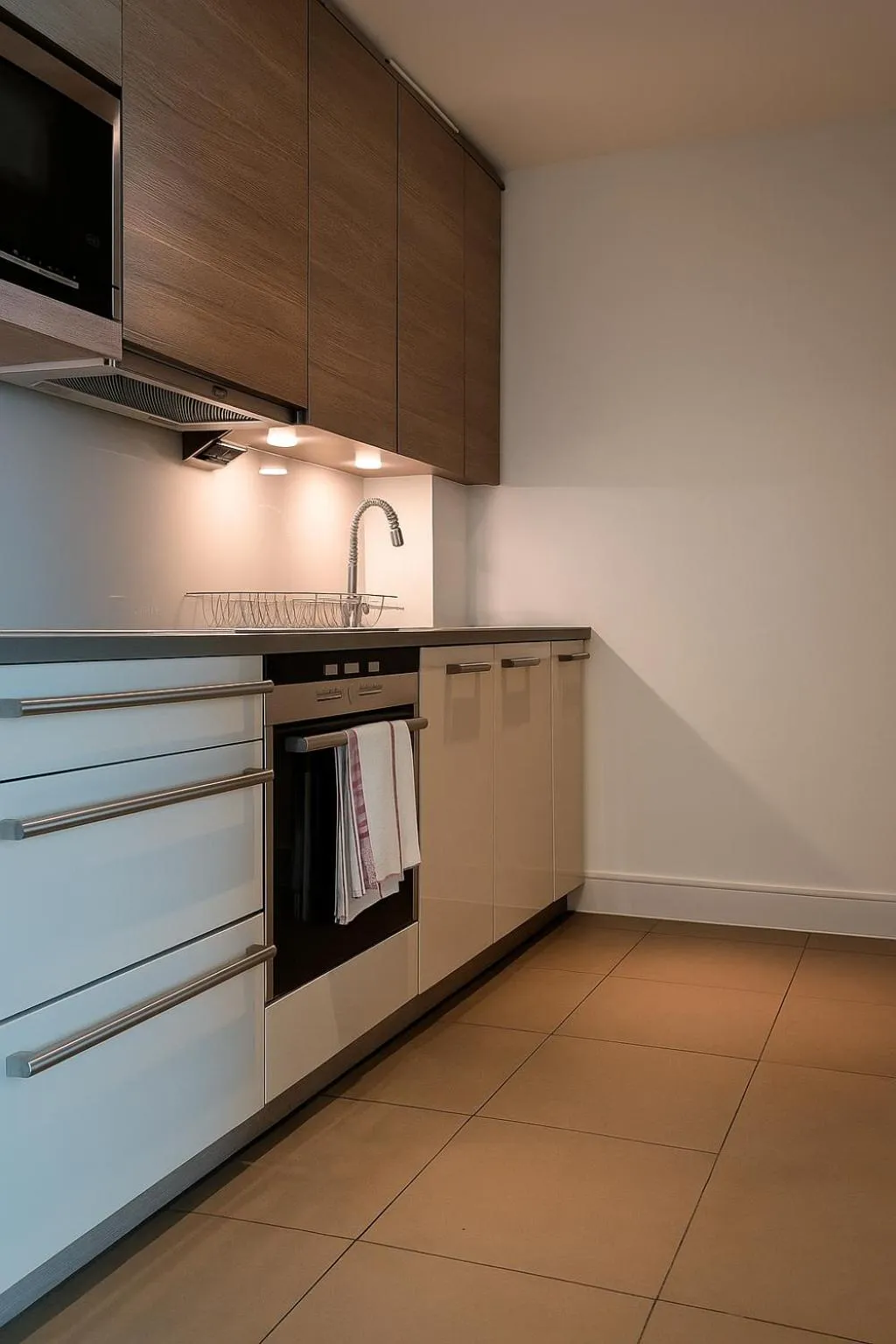 Kitchen or kitchenette in Still Life - Vauxhall