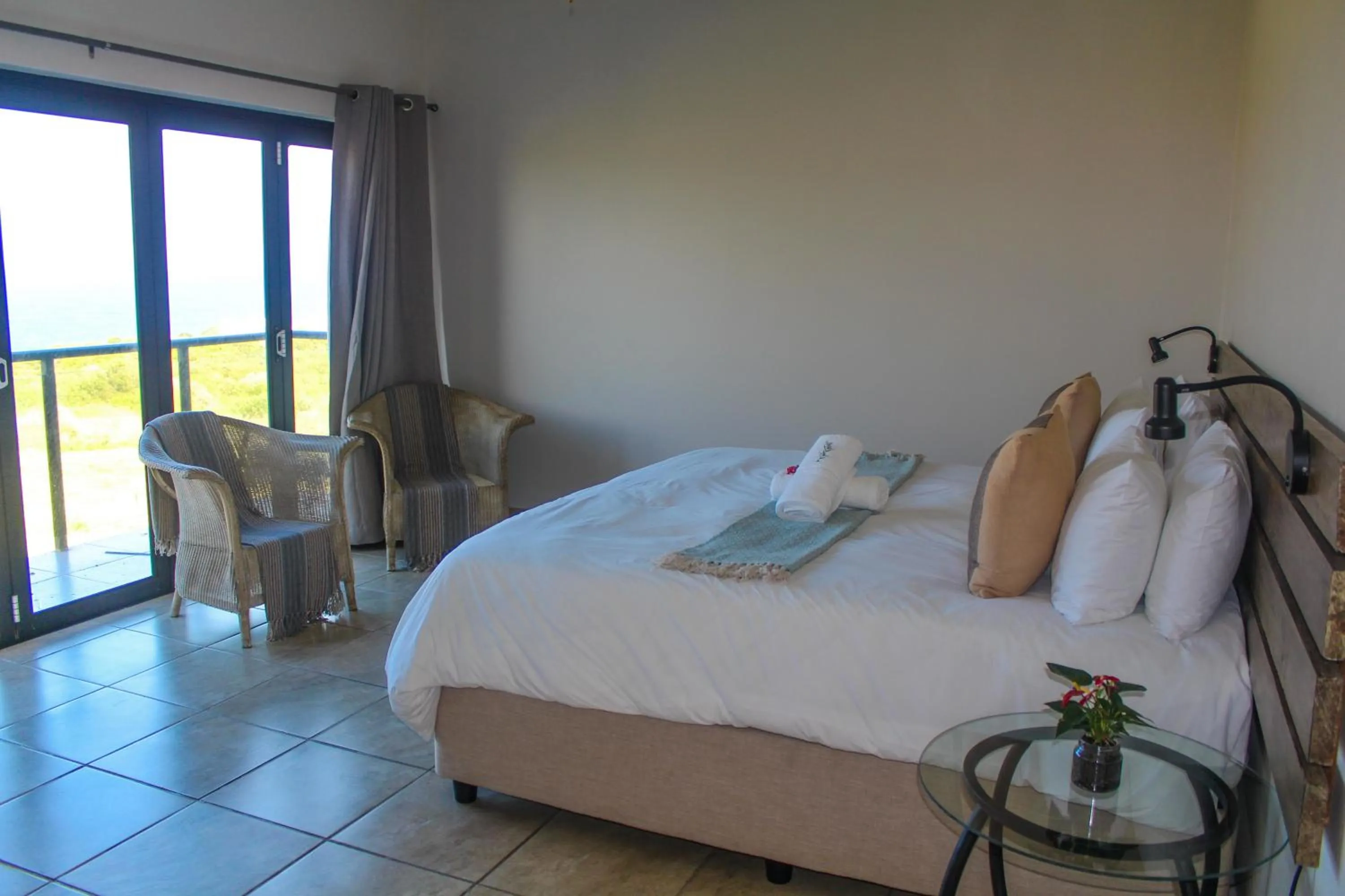 Bed in Fynbos Golf and Country Estate