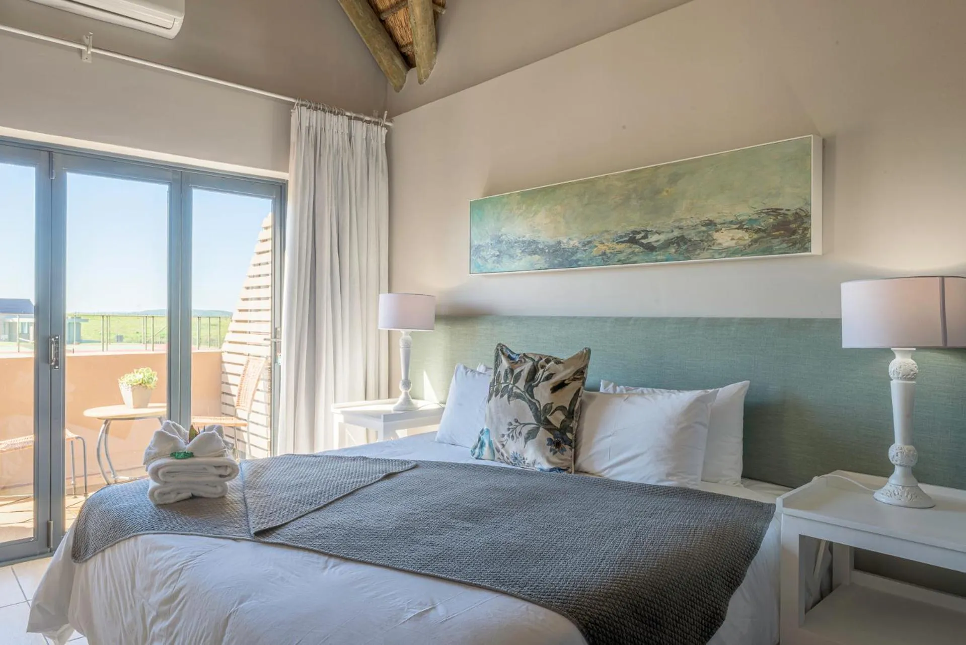 Bedroom, Bed in Fynbos Golf and Country Estate