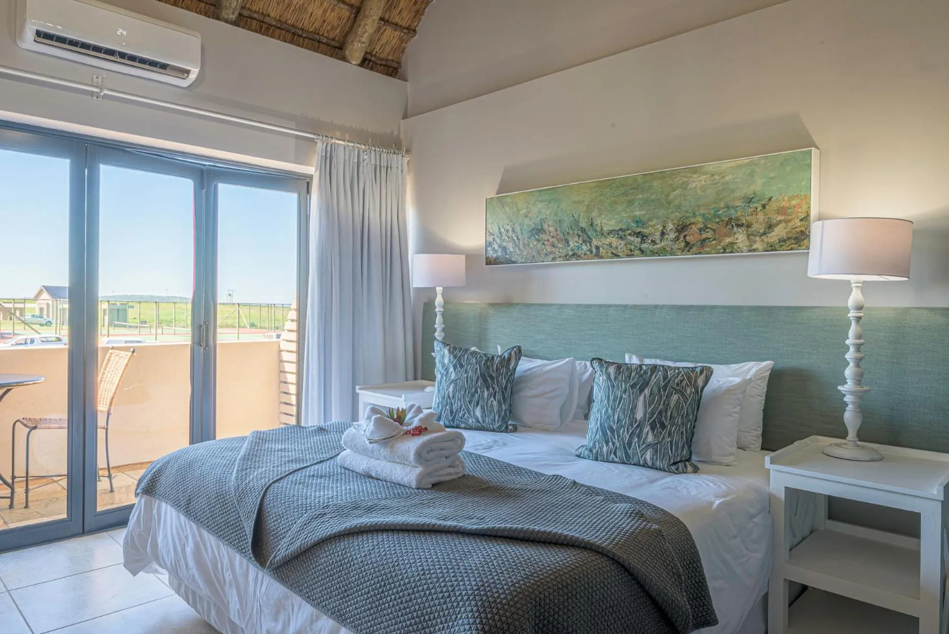 Bedroom, Bed in Fynbos Golf and Country Estate
