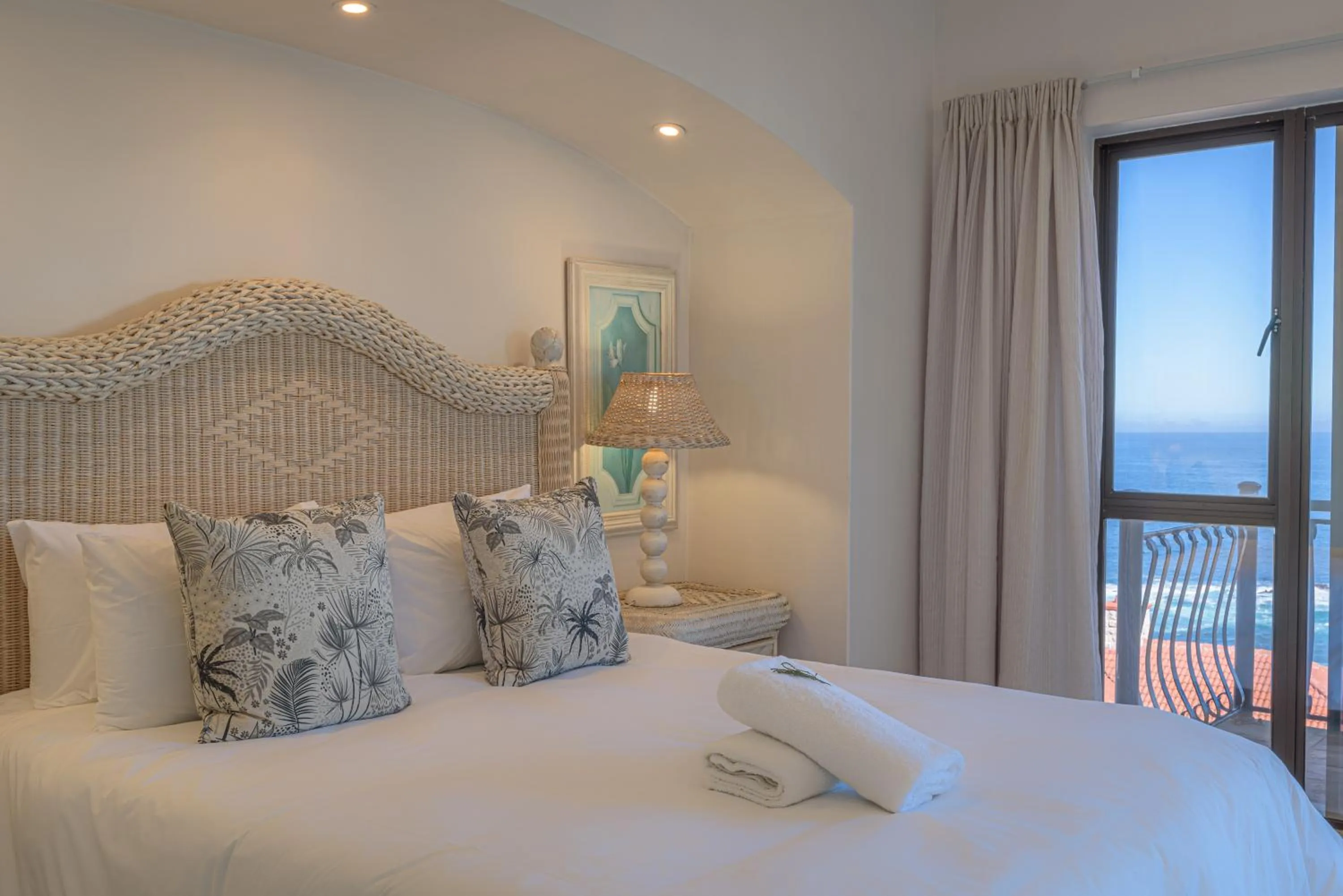 Bedroom, Bed in Fynbos Golf and Country Estate