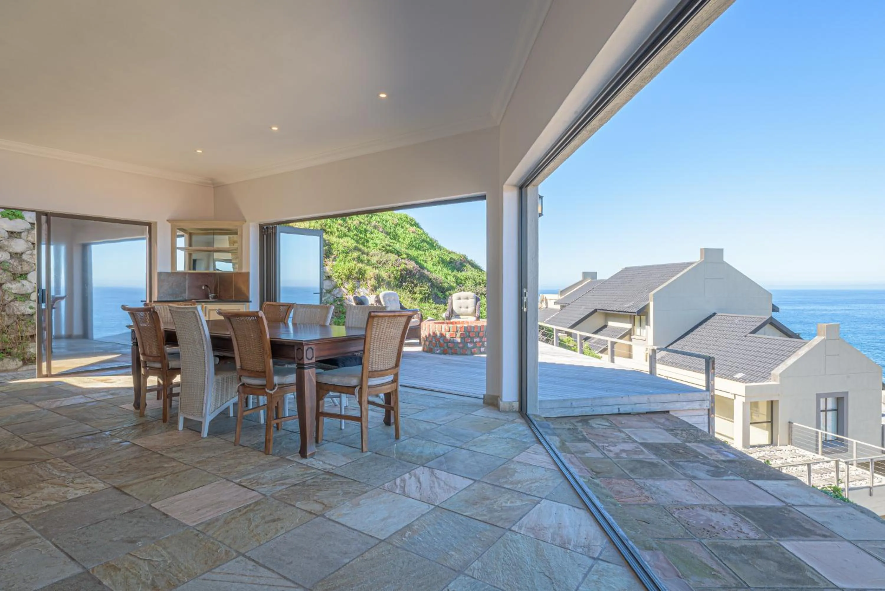 Dining area in Fynbos Golf and Country Estate