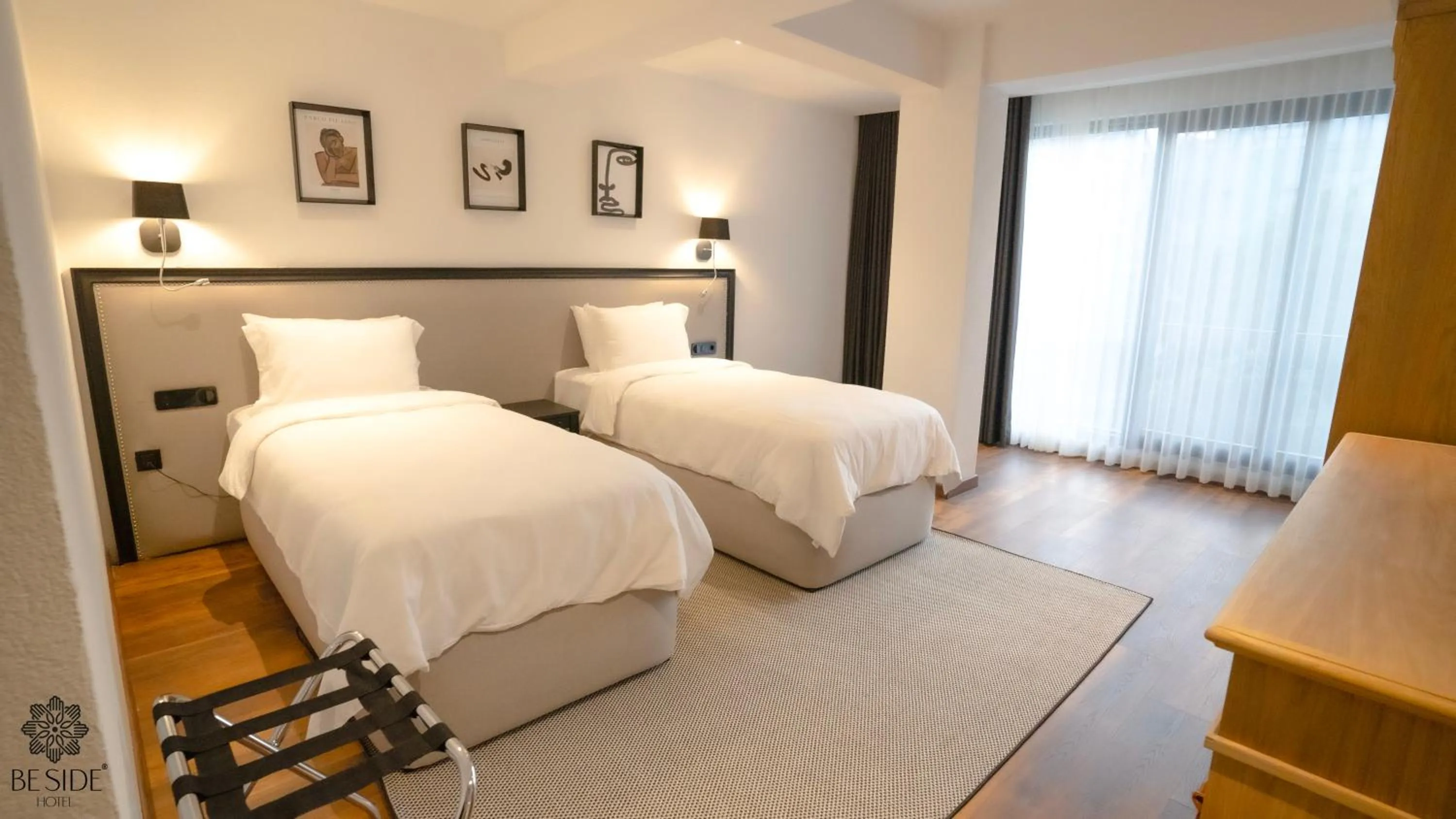 Bed in Be Side Hotel