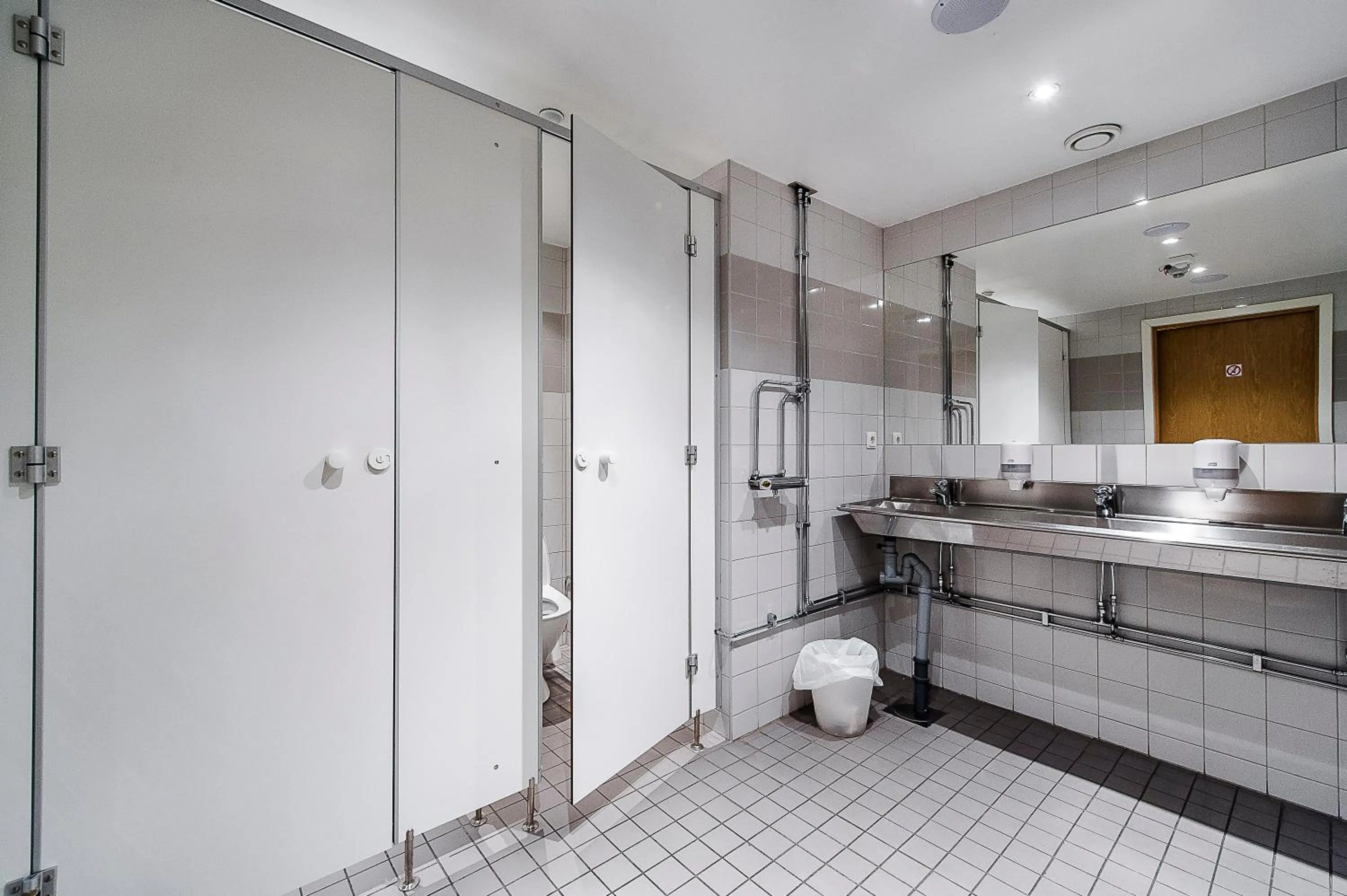 Bathroom in City Hostel