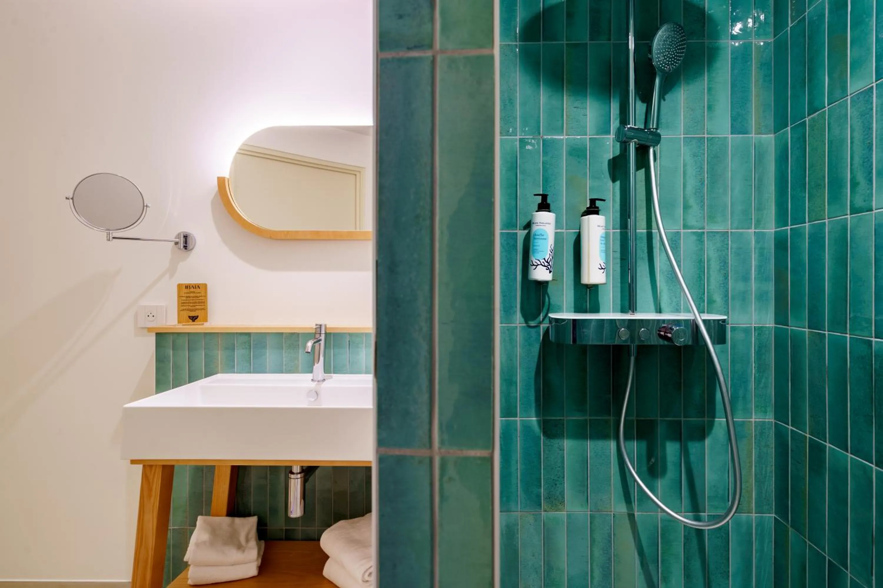 Bathroom in Hôtel Ibaïa