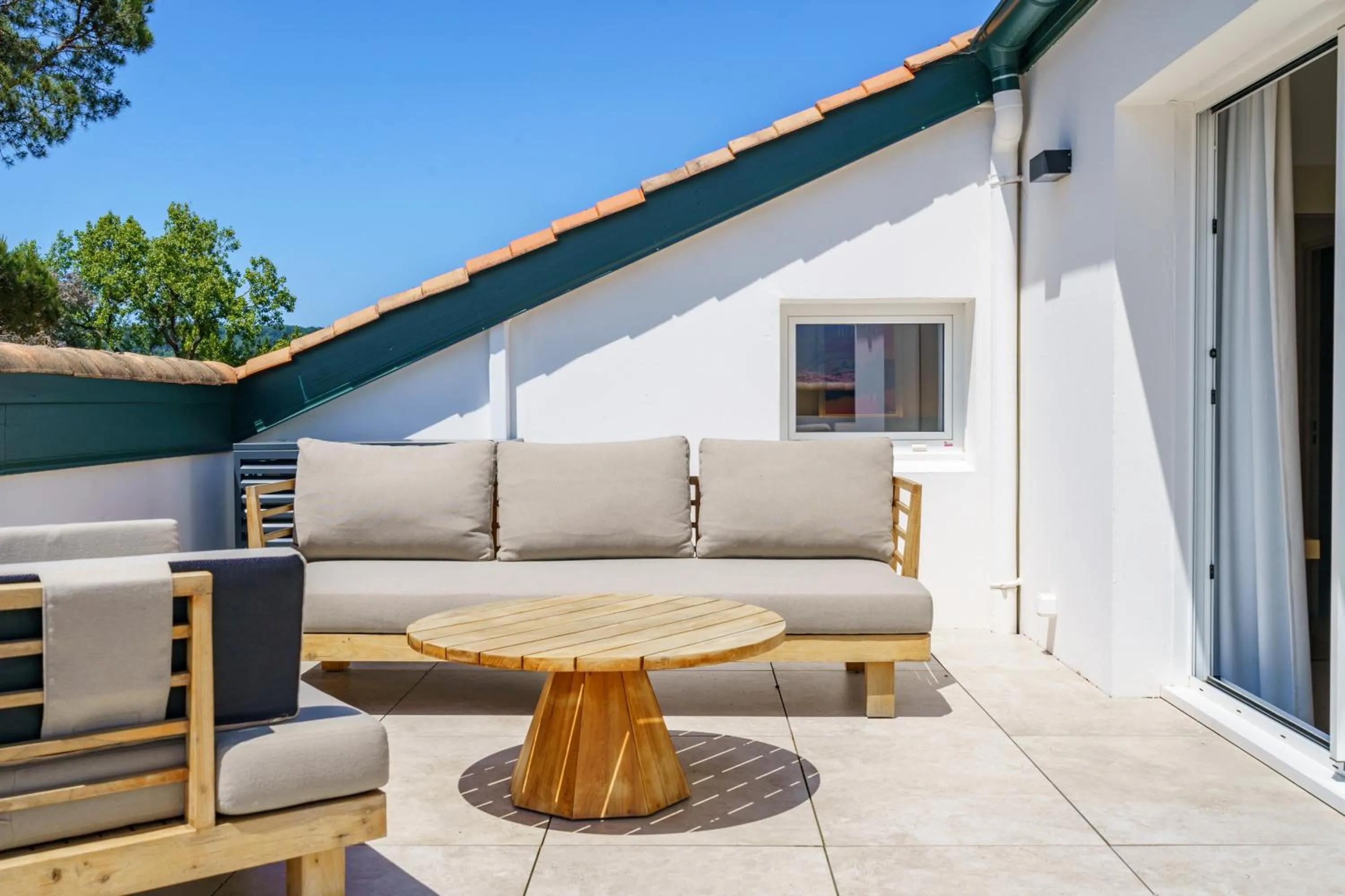 Patio in Hôtel Ibaïa