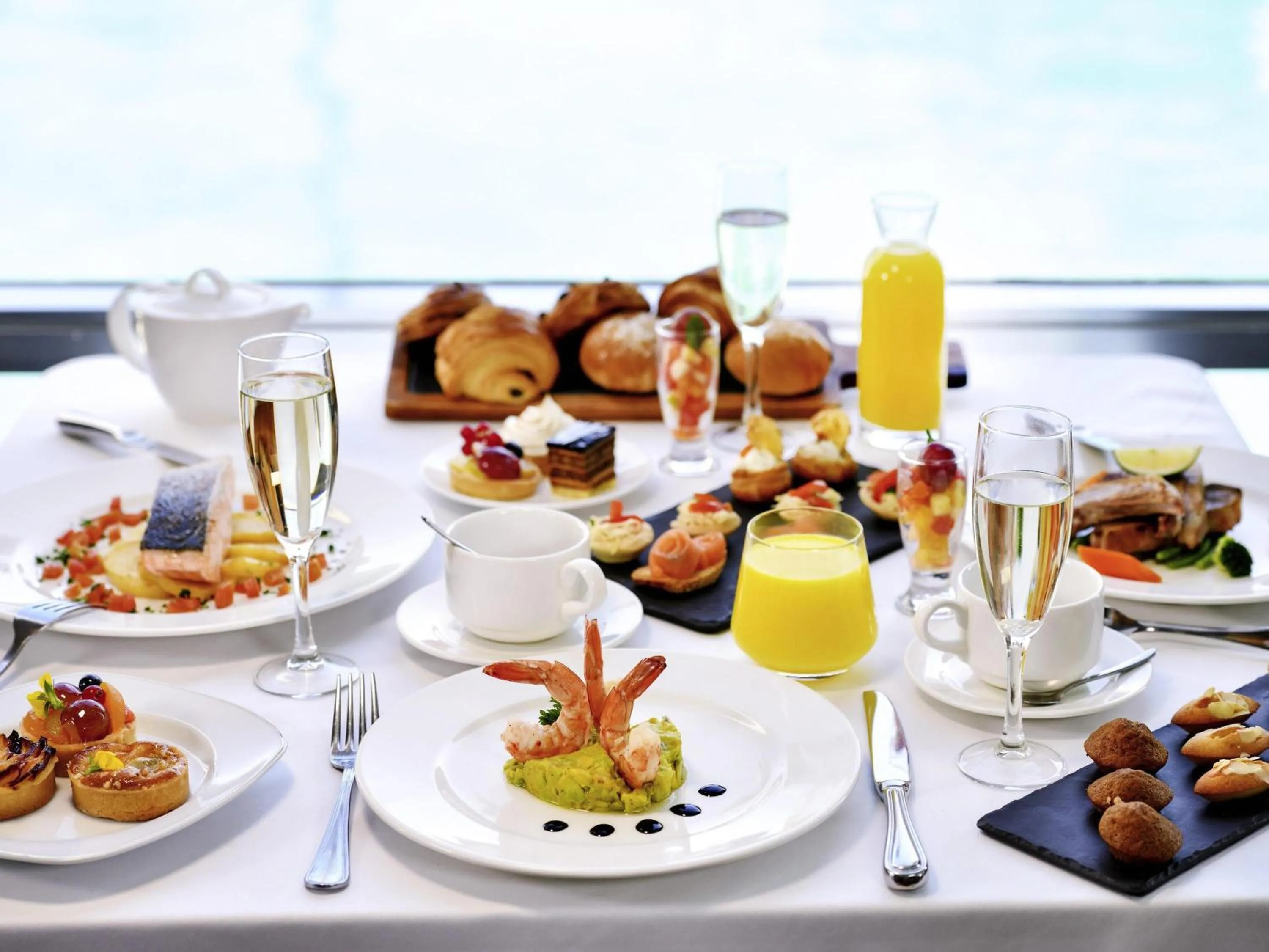 Restaurant/places to eat in Sofitel Abidjan Hotel Ivoire