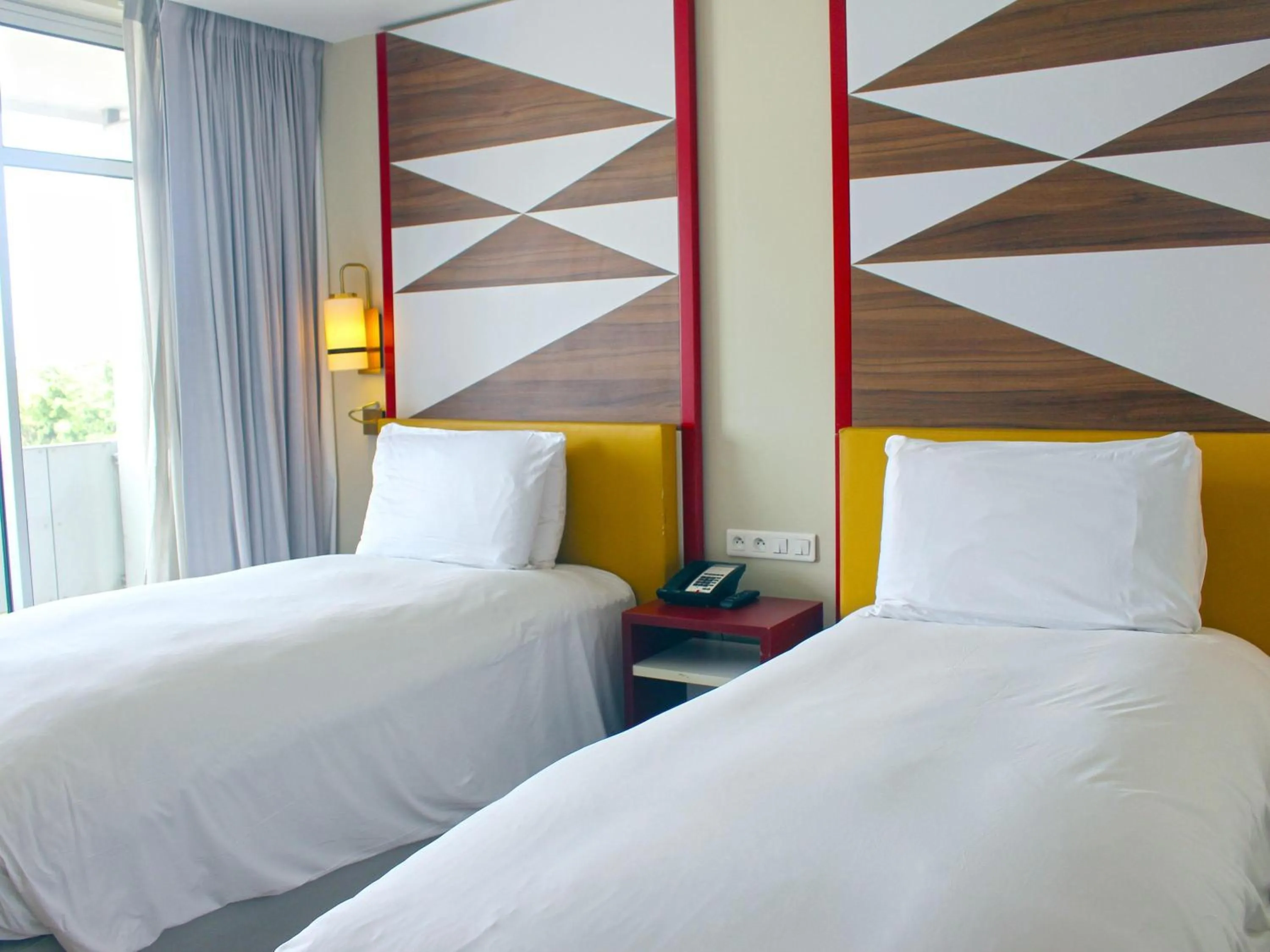 Bedroom, Bed in Sofitel Abidjan Hotel Ivoire