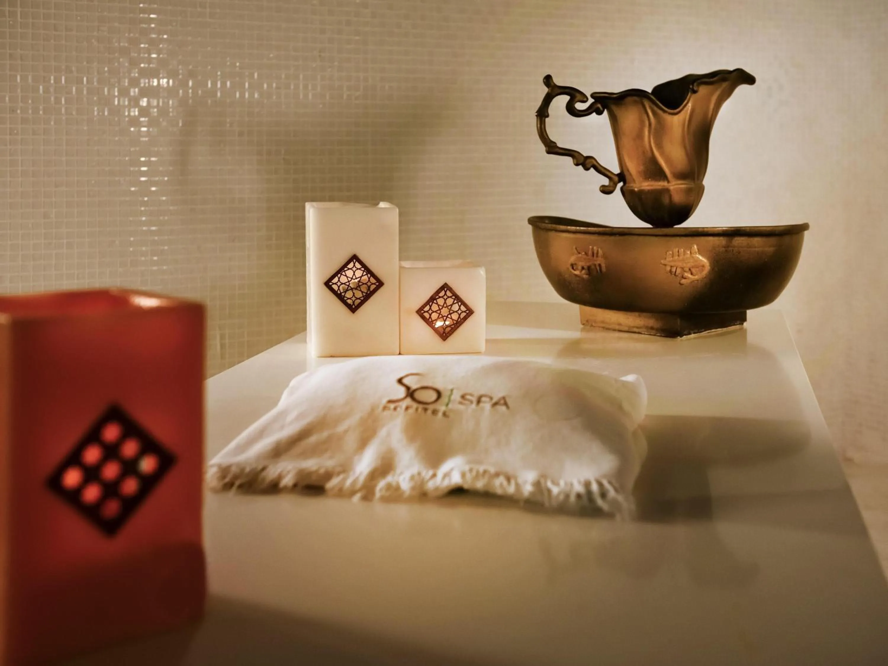 Spa and wellness centre/facilities, Bed in Sofitel Abidjan Hotel Ivoire