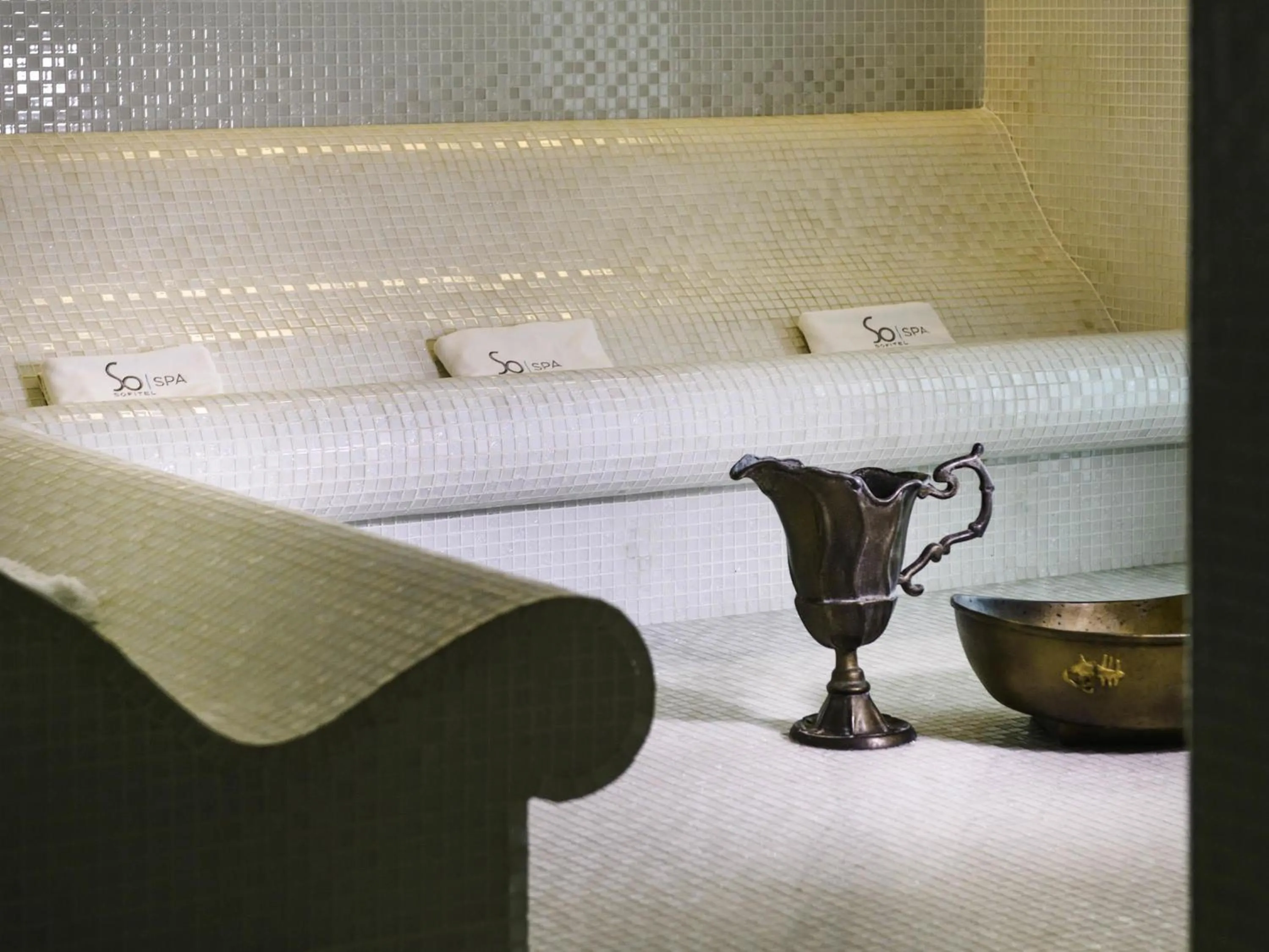 Spa and wellness centre/facilities, Bed in Sofitel Abidjan Hotel Ivoire