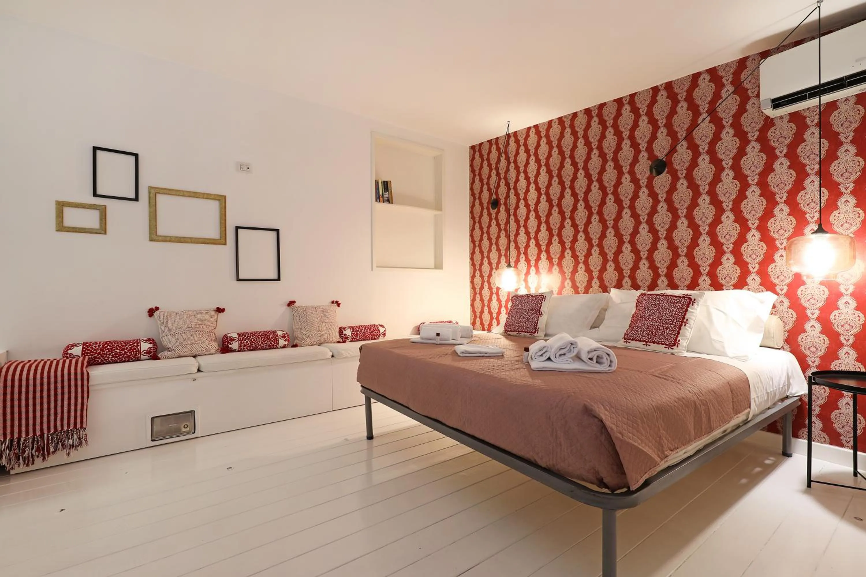 Bed in Luxury Gambero apartment