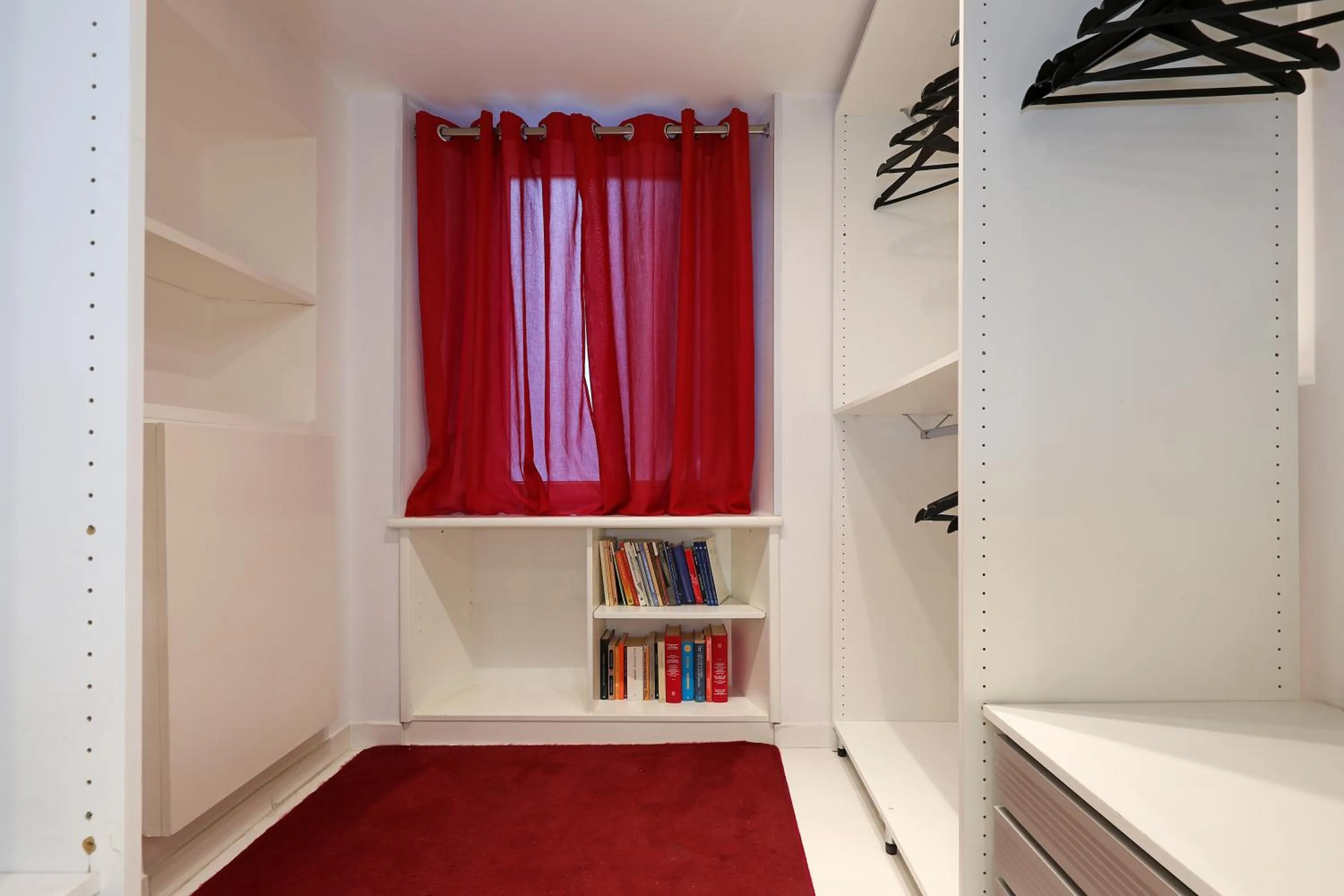 hair dresser in Luxury Gambero apartment