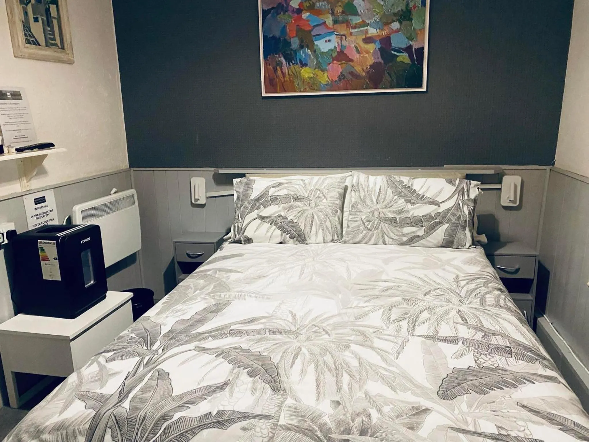 Standard Double Room in Bromptons