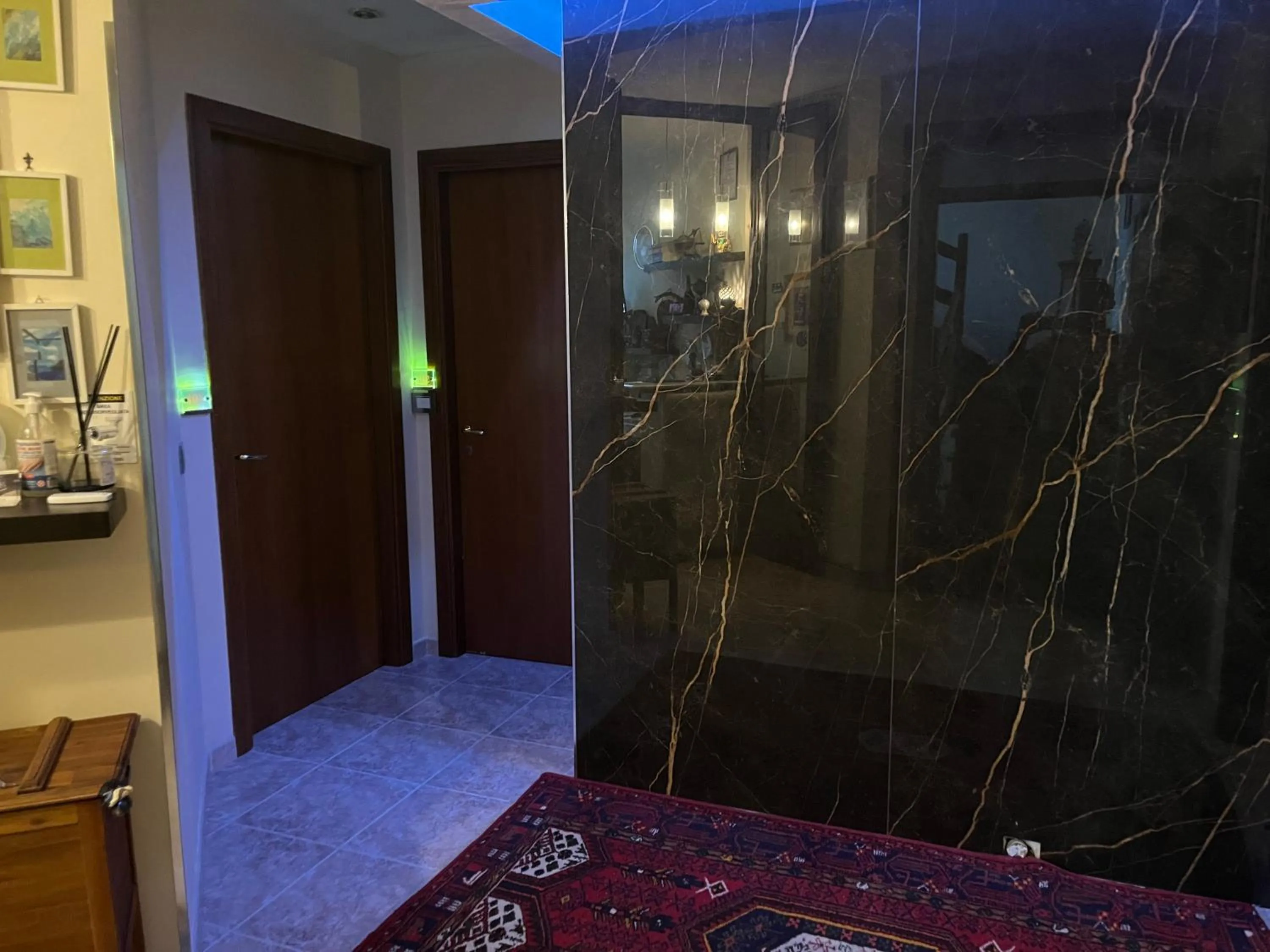 Restaurant/places to eat in B&B Luxury