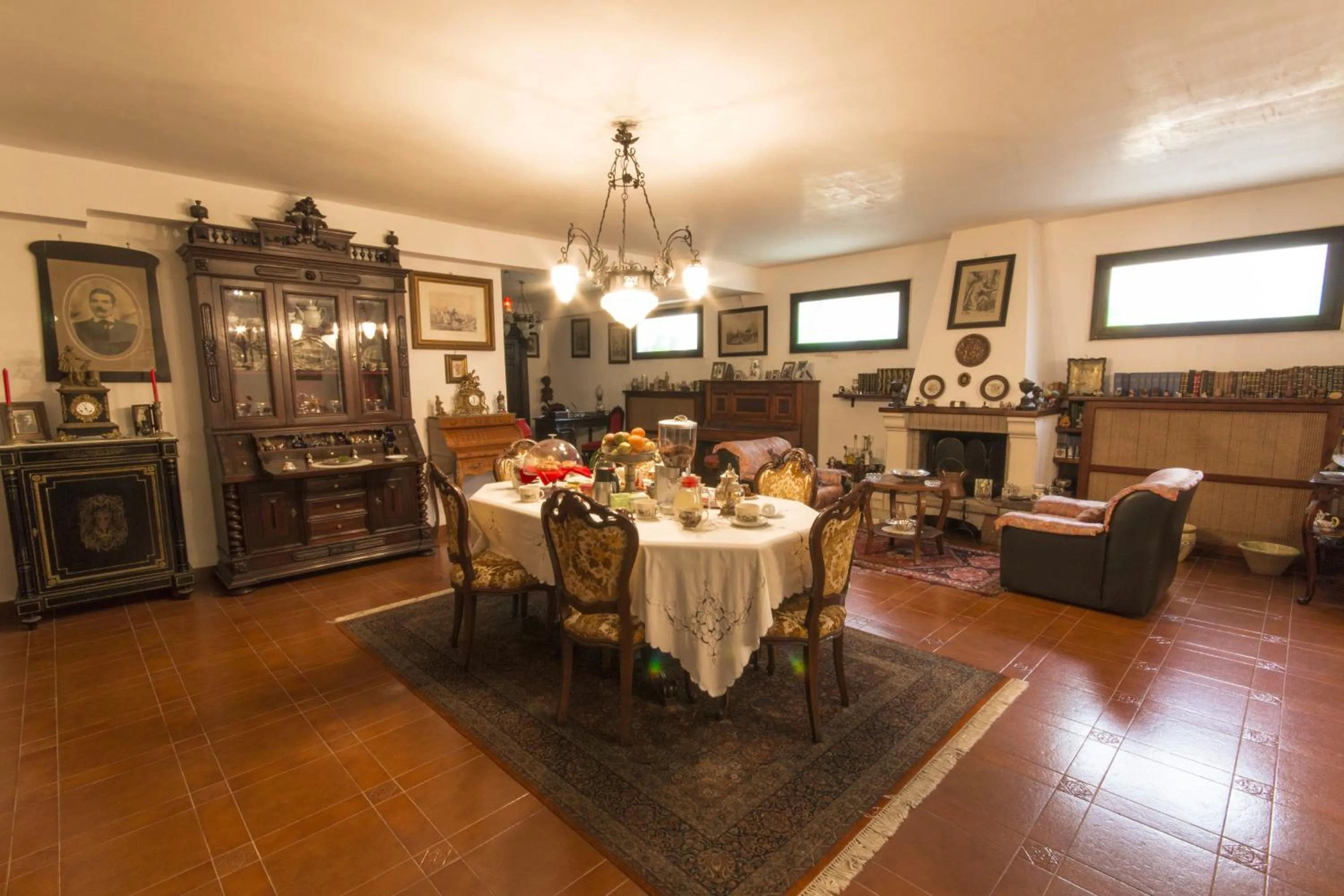 Restaurant/places to eat in B&B Luxury