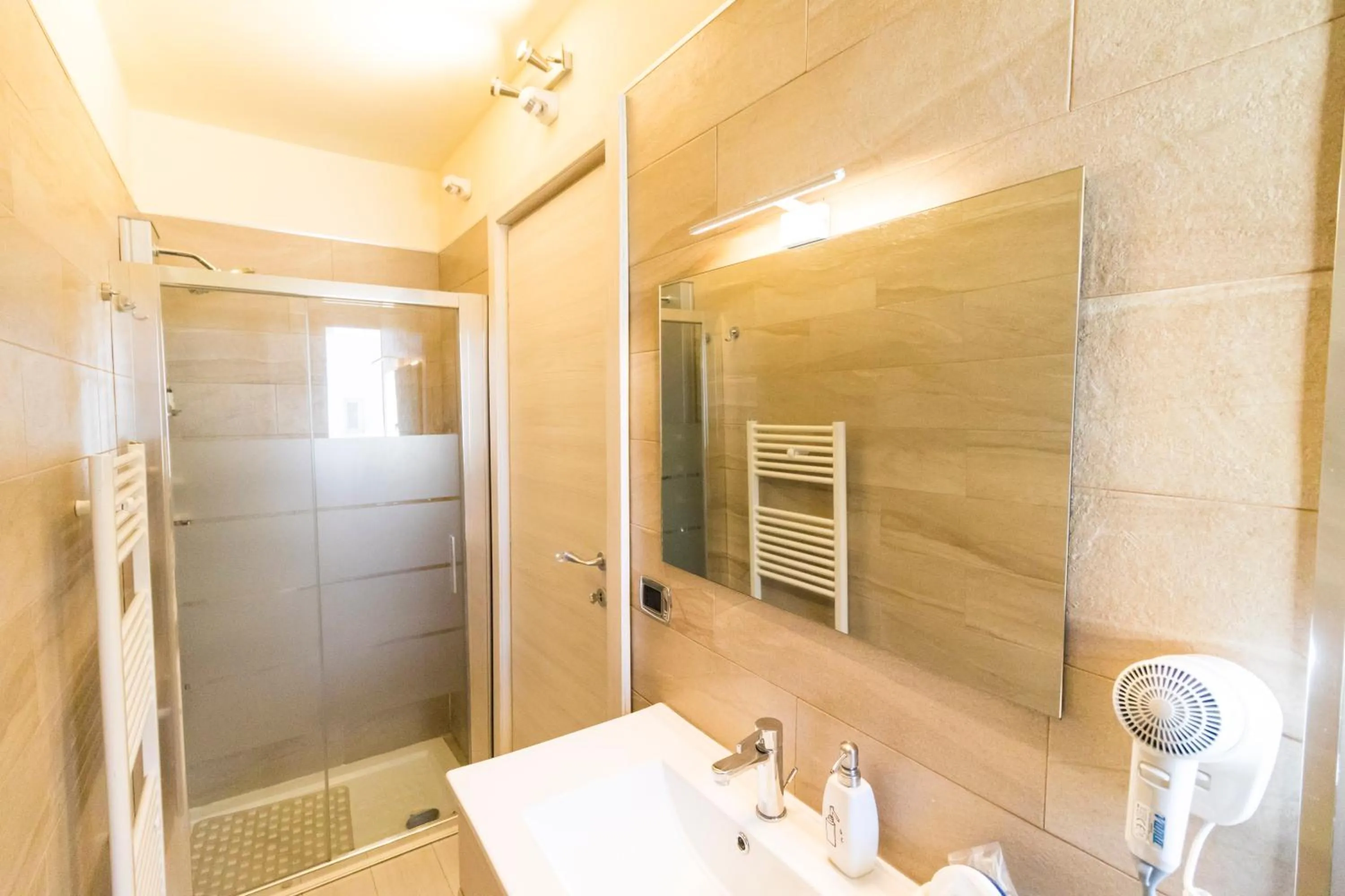 Photo of the whole room in B&B Luxury