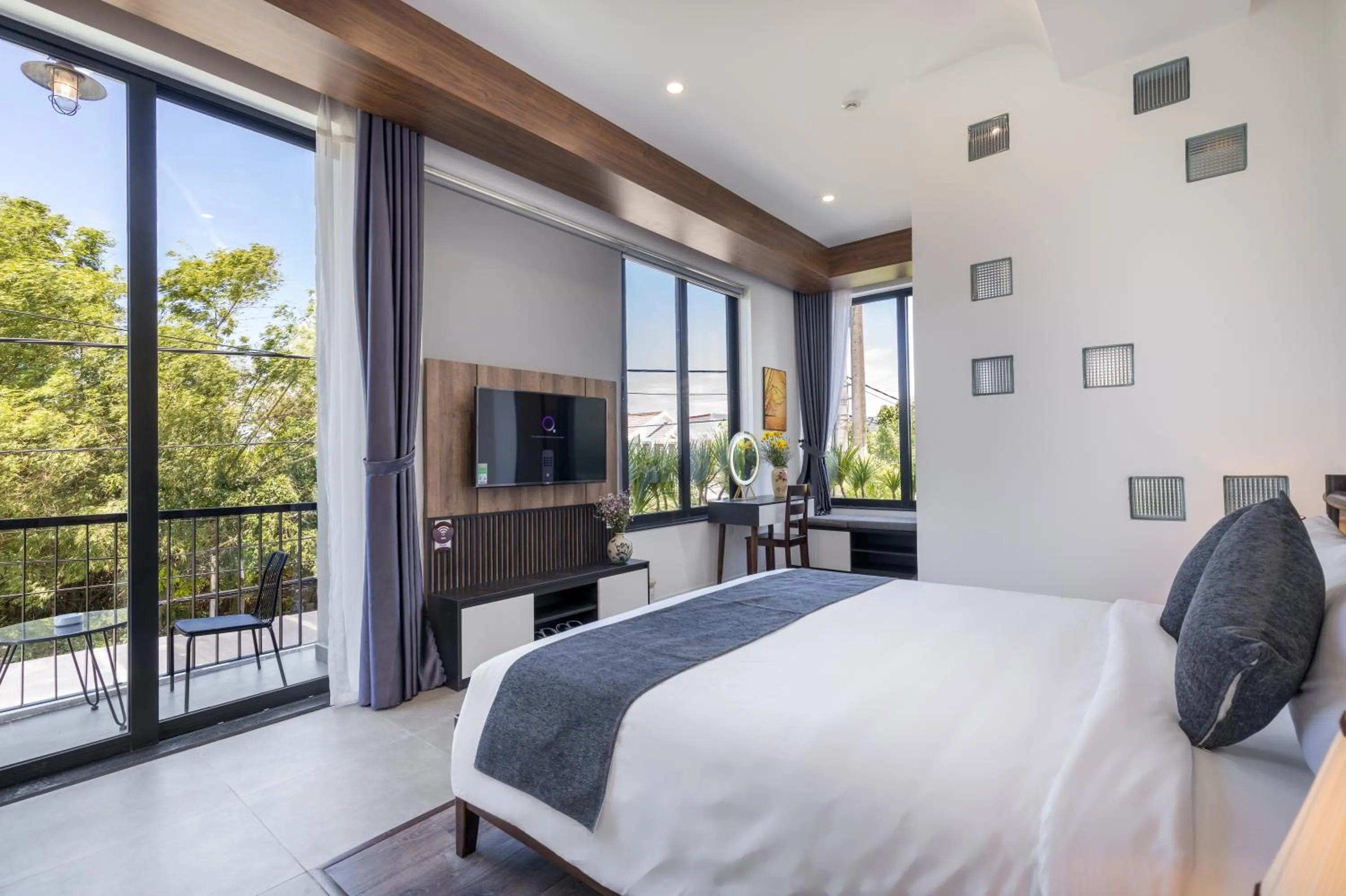 Bed in Charm Champion Villa Hoian