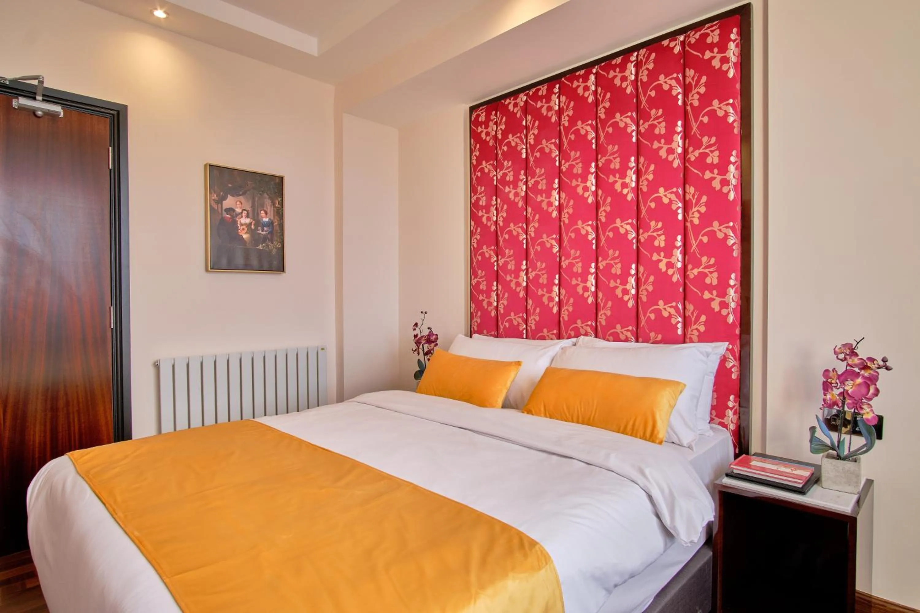 Bedroom, Bed in Muthu Oban Regent Hotel