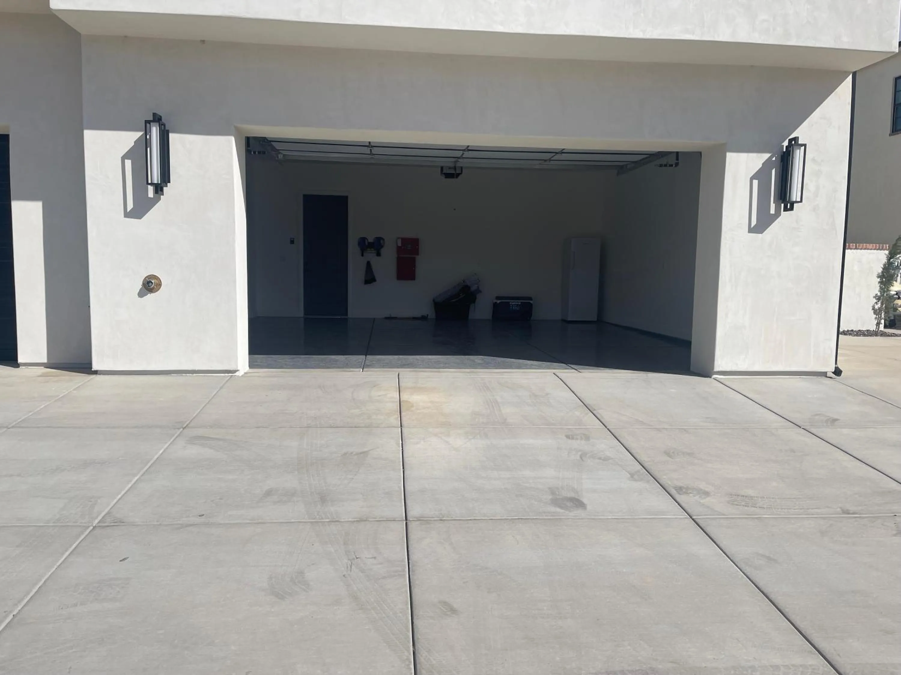 Casa Blanca luxury Villa Private pool sleeps 30!