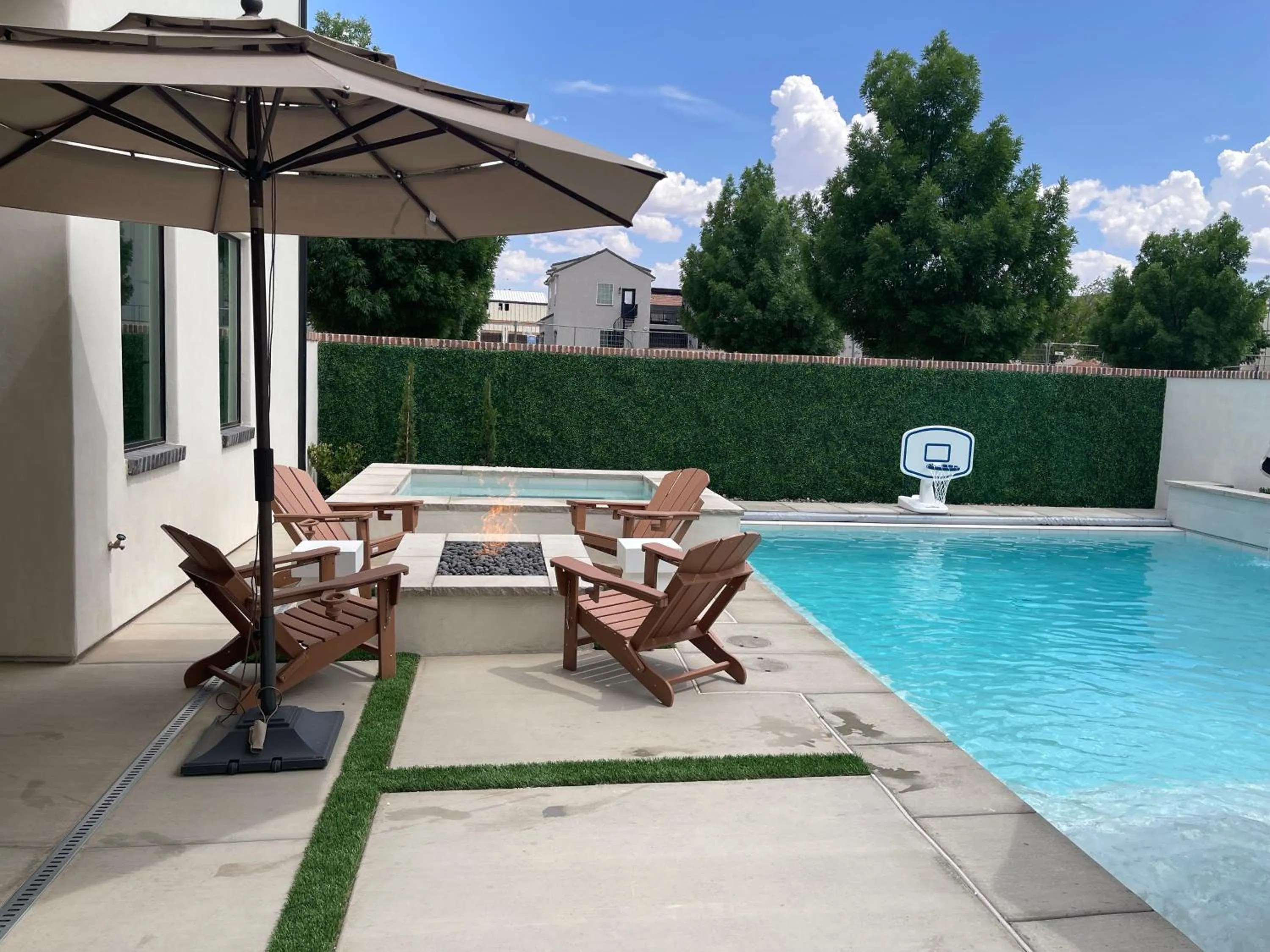 Casa Blanca luxury Villa Private pool sleeps 30!