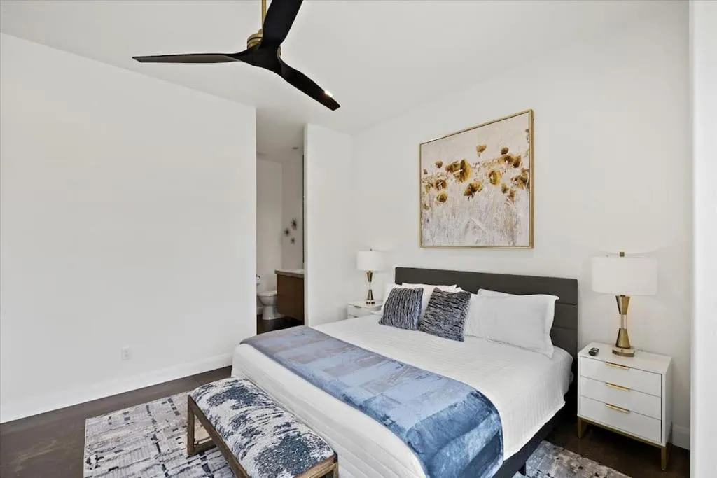 Bed in Casa Blanca luxury Villa Private pool sleeps 30!