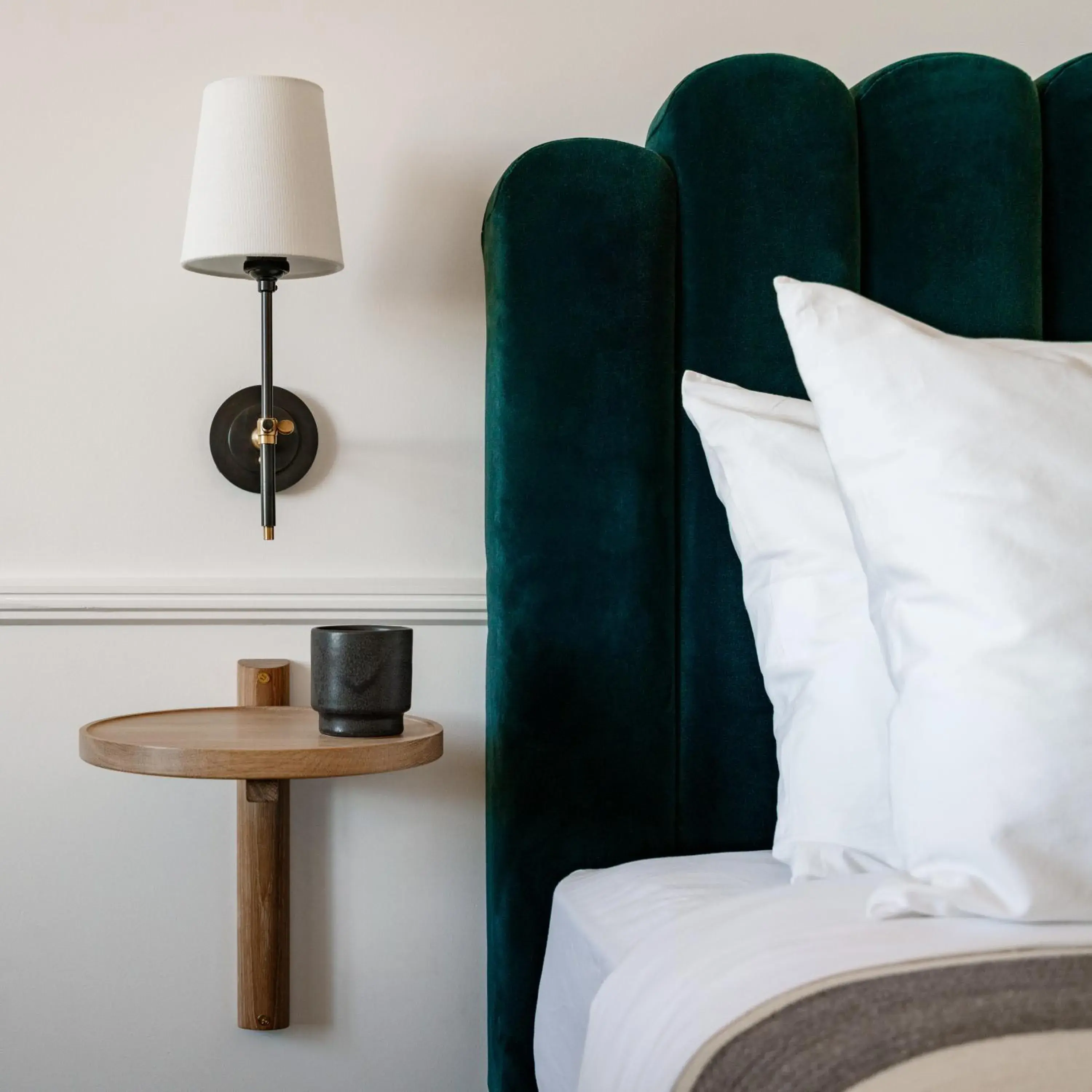 Standard King Room in Longfellow Hotel Standard King Room in Longfellow Hotel