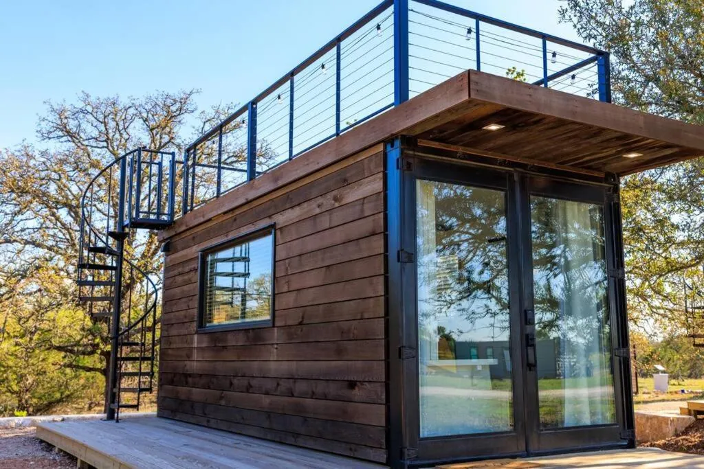 Studio in New The Texas Retreat-Container Home