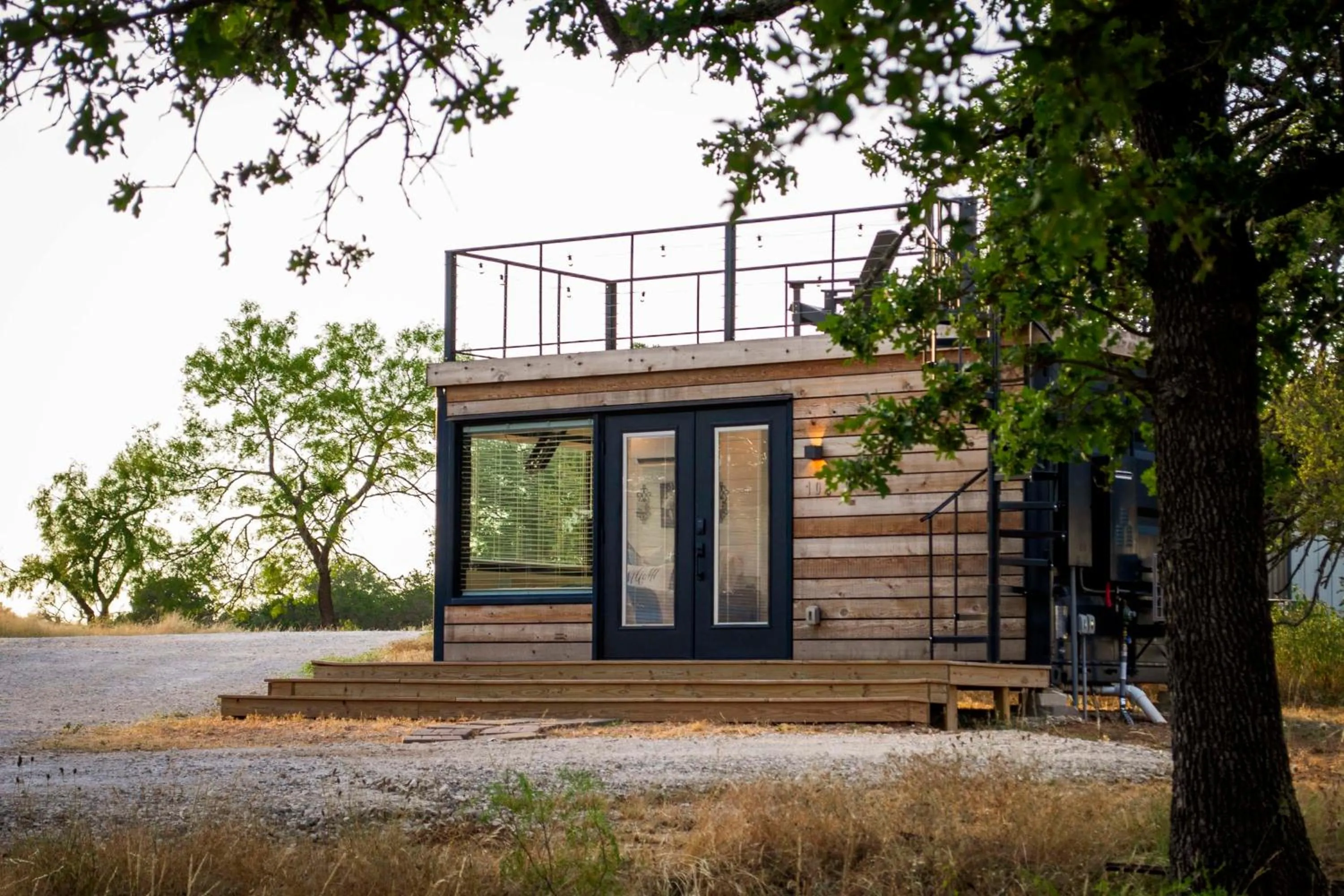 New Wilderness Hideout-Cozy Container Home
