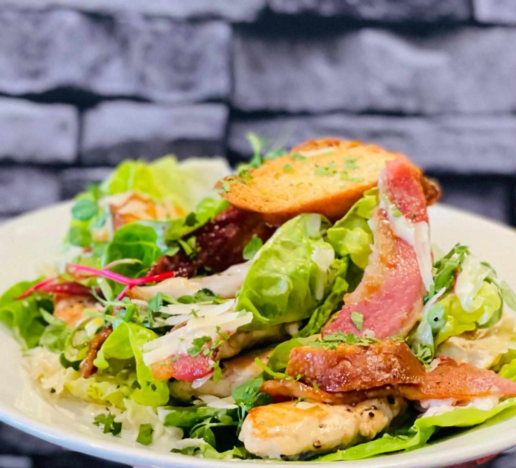 Restaurant/places to eat in Newburgh Inn