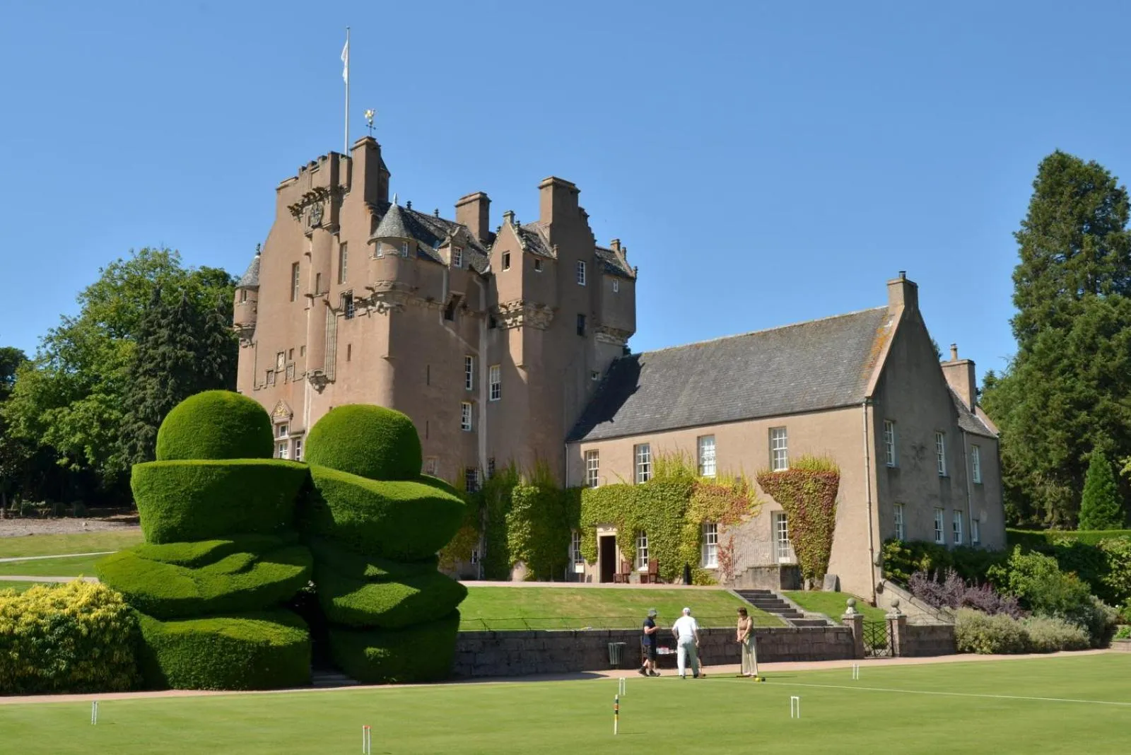 Nearby landmark in Newburgh Inn