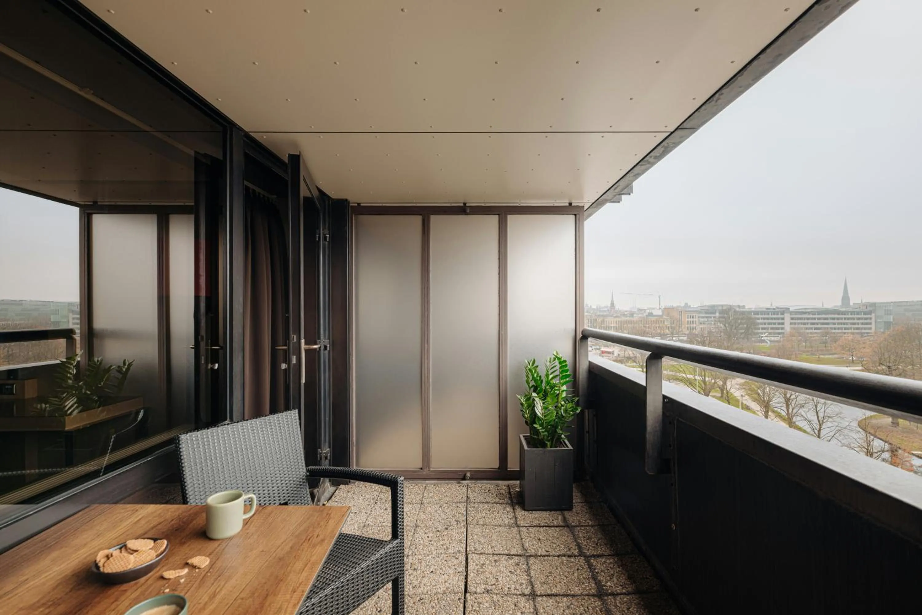 Balcony/Terrace in Leonardo Hotel Den Haag Babylon