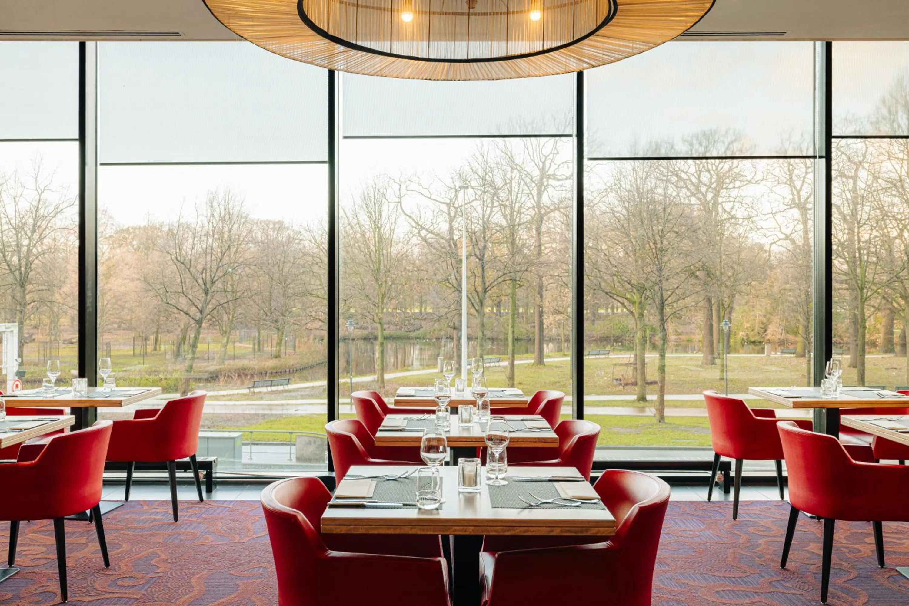 Restaurant/places to eat in Leonardo Hotel Den Haag Babylon