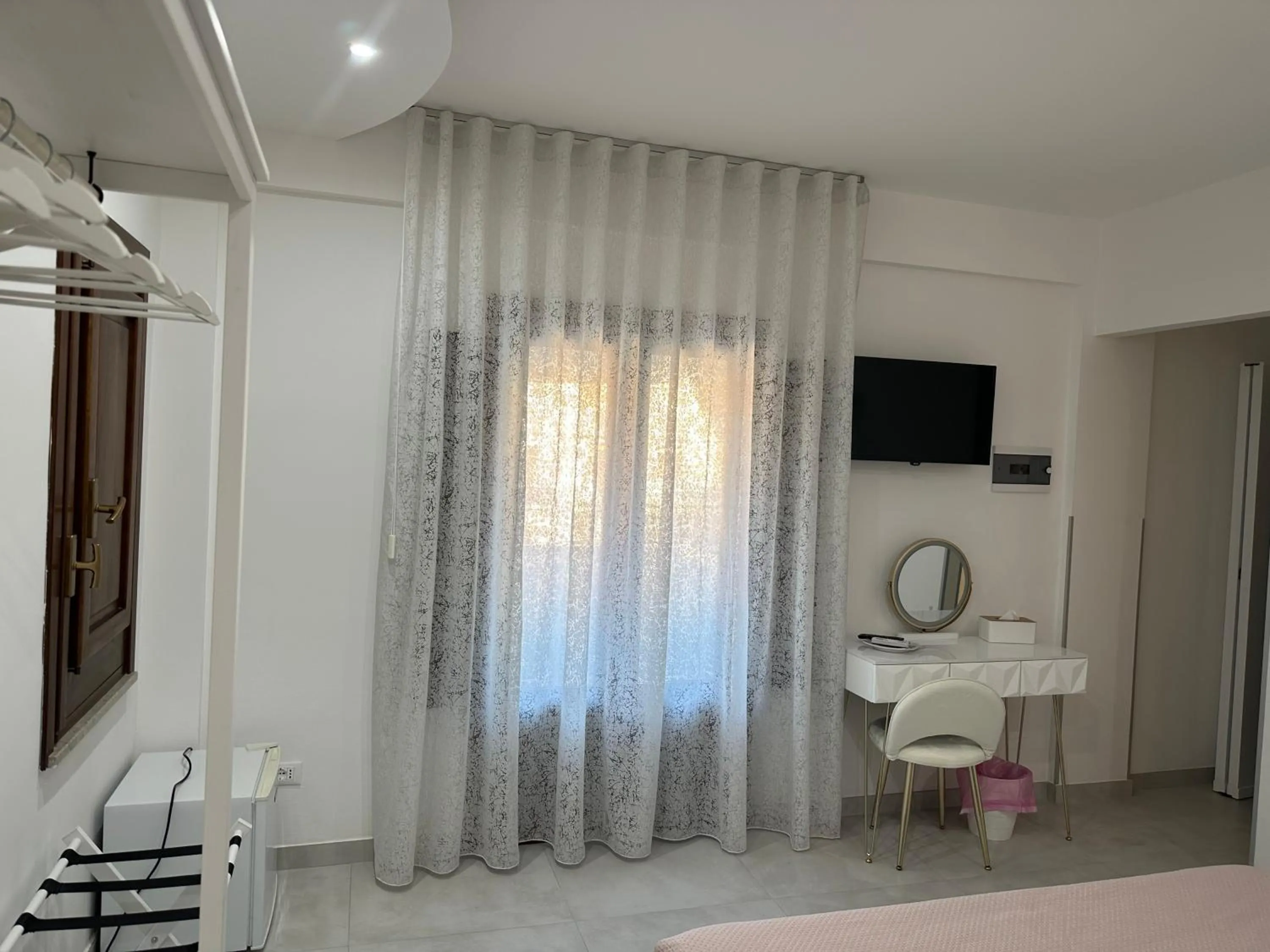 Photo of the whole room in B&B Chiedi la Luna